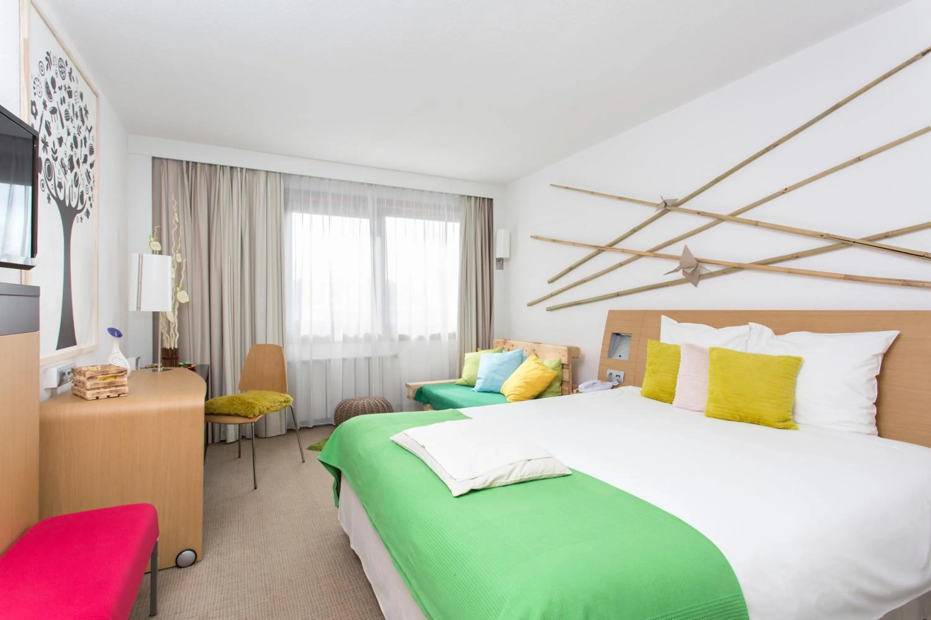 Bedroom, Bed in Novotel Warszawa Airport