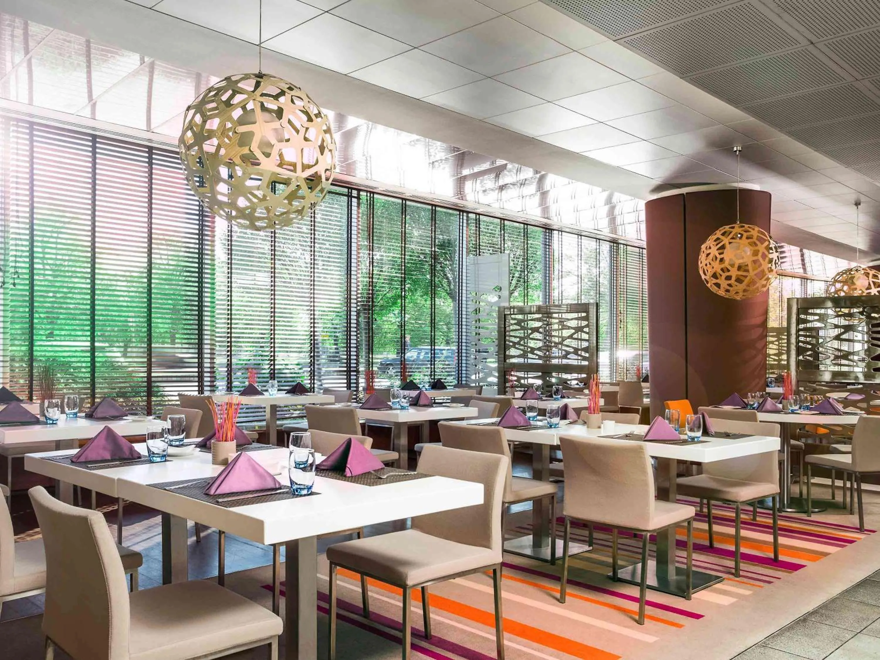 Restaurant/places to eat in Novotel Warszawa Airport