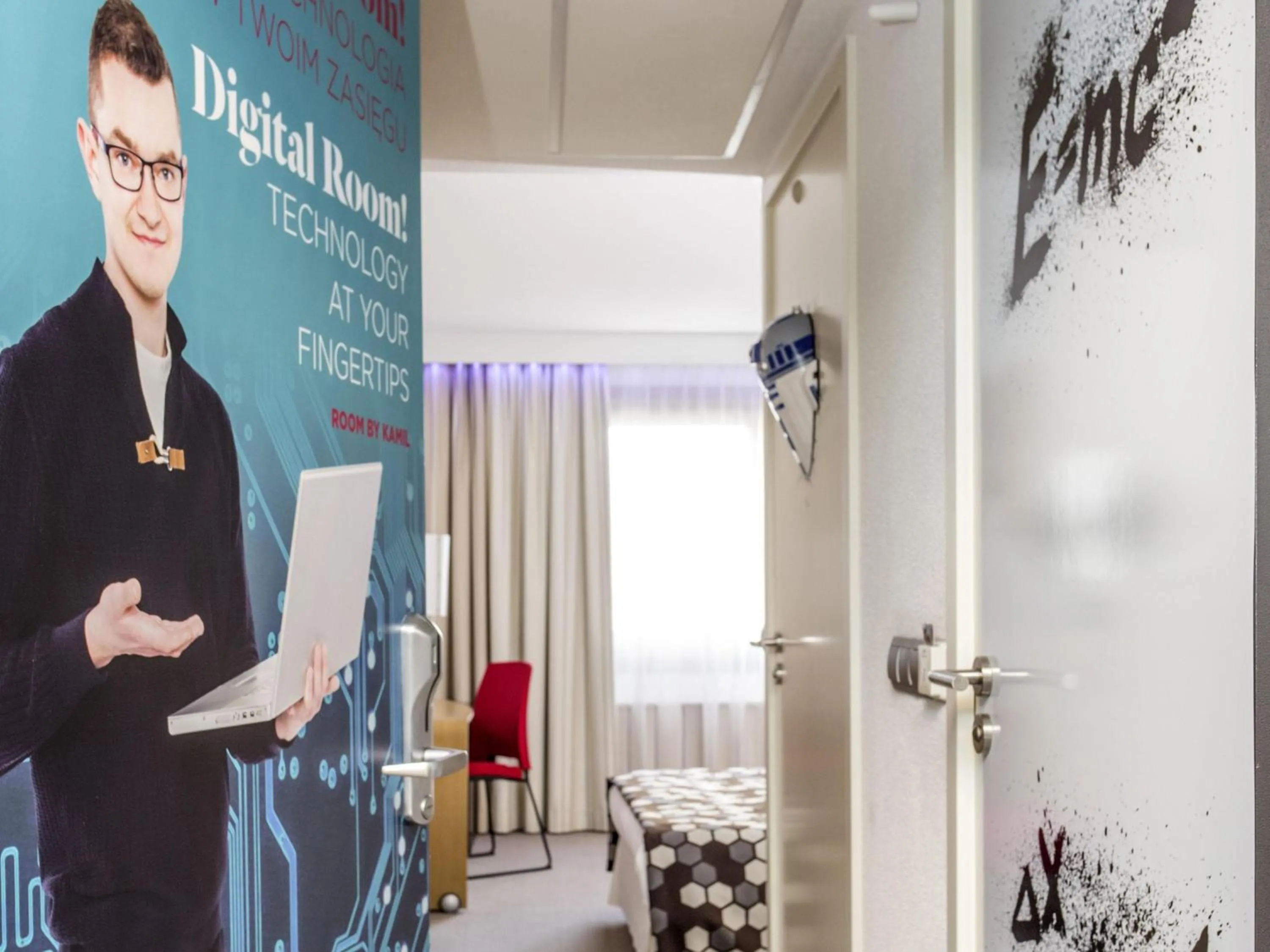 Bedroom, Bed in Novotel Warszawa Airport