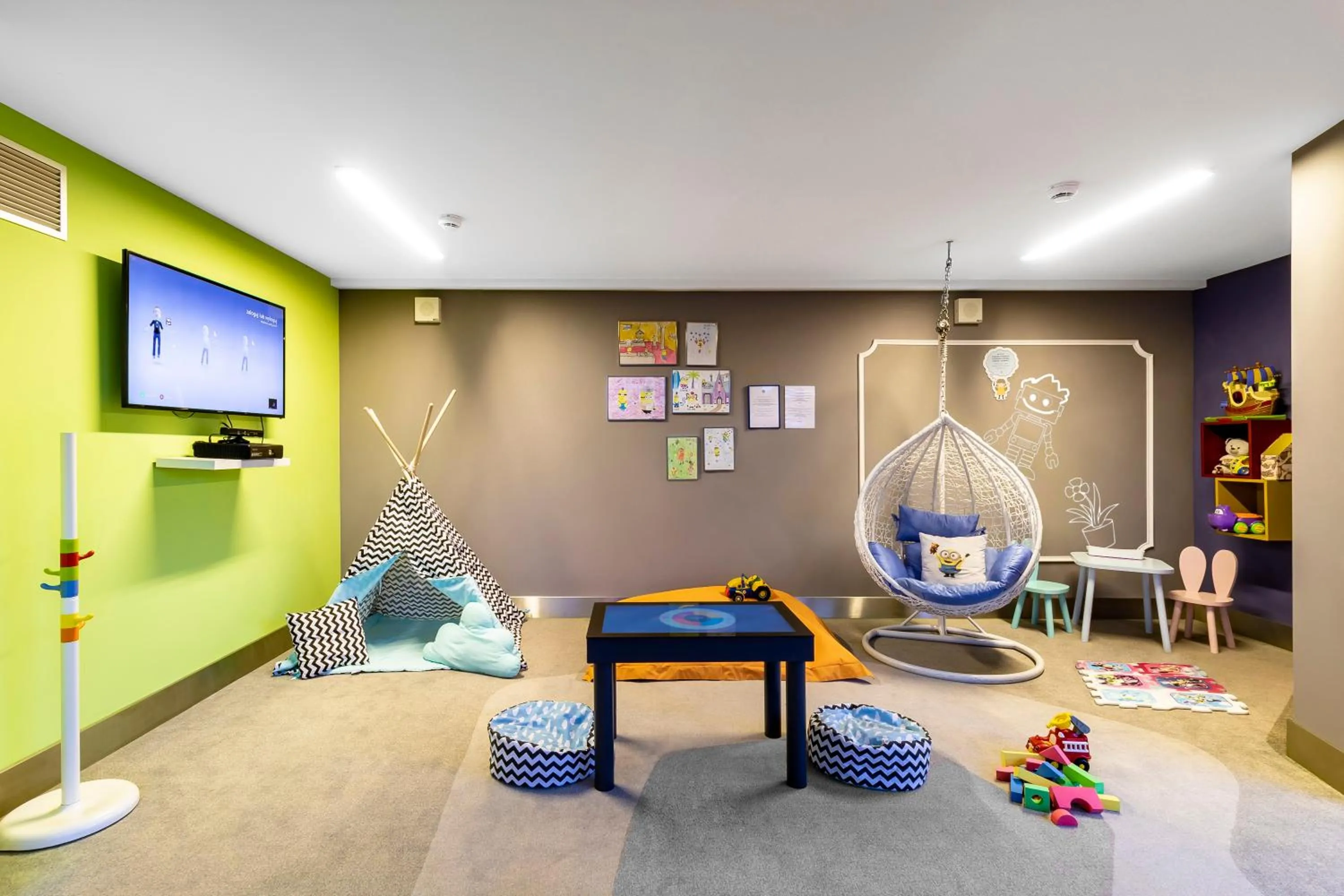 Game Room in Novotel Warszawa Airport