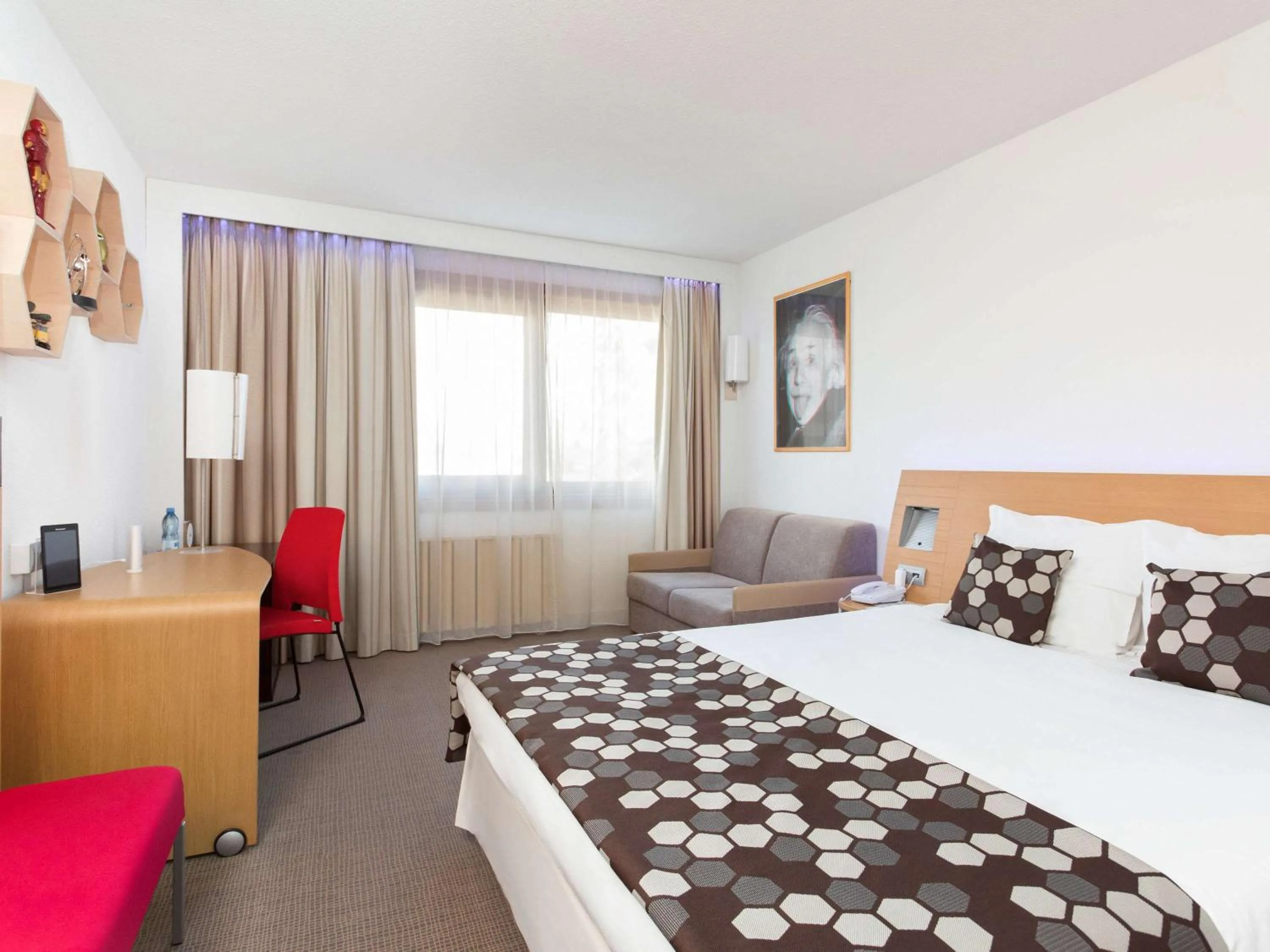 Photo of the whole room, Bed in Novotel Warszawa Airport