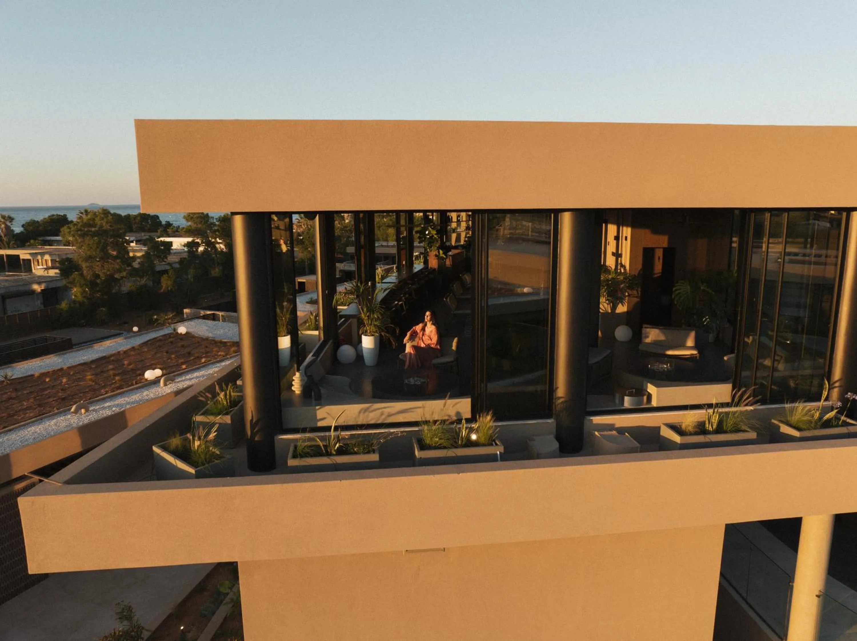 Area and facilities in Pnoe Breathing Life - Adults Only