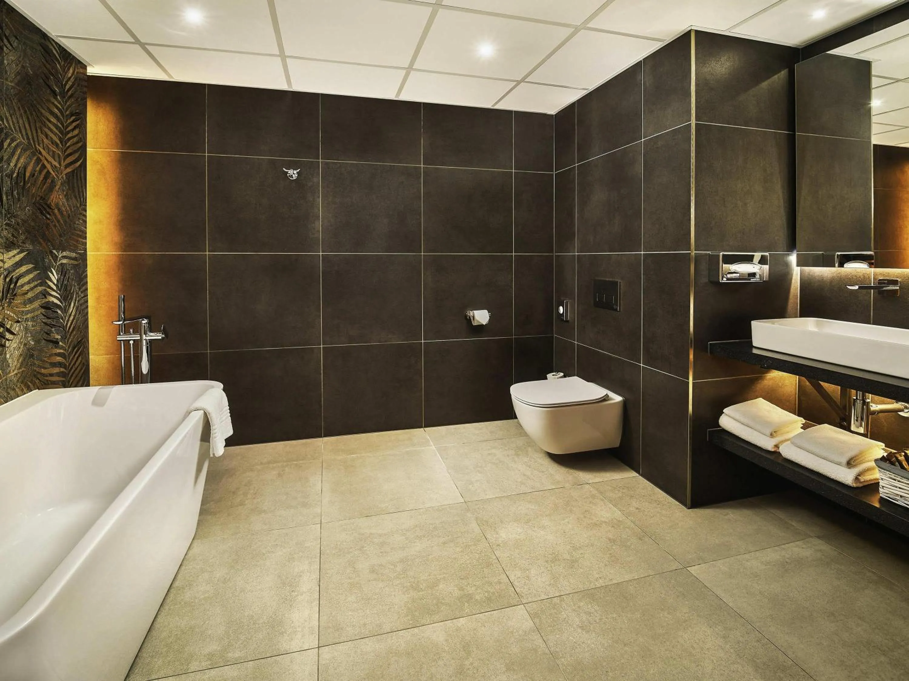 Bedroom in Novotel Wrocław City