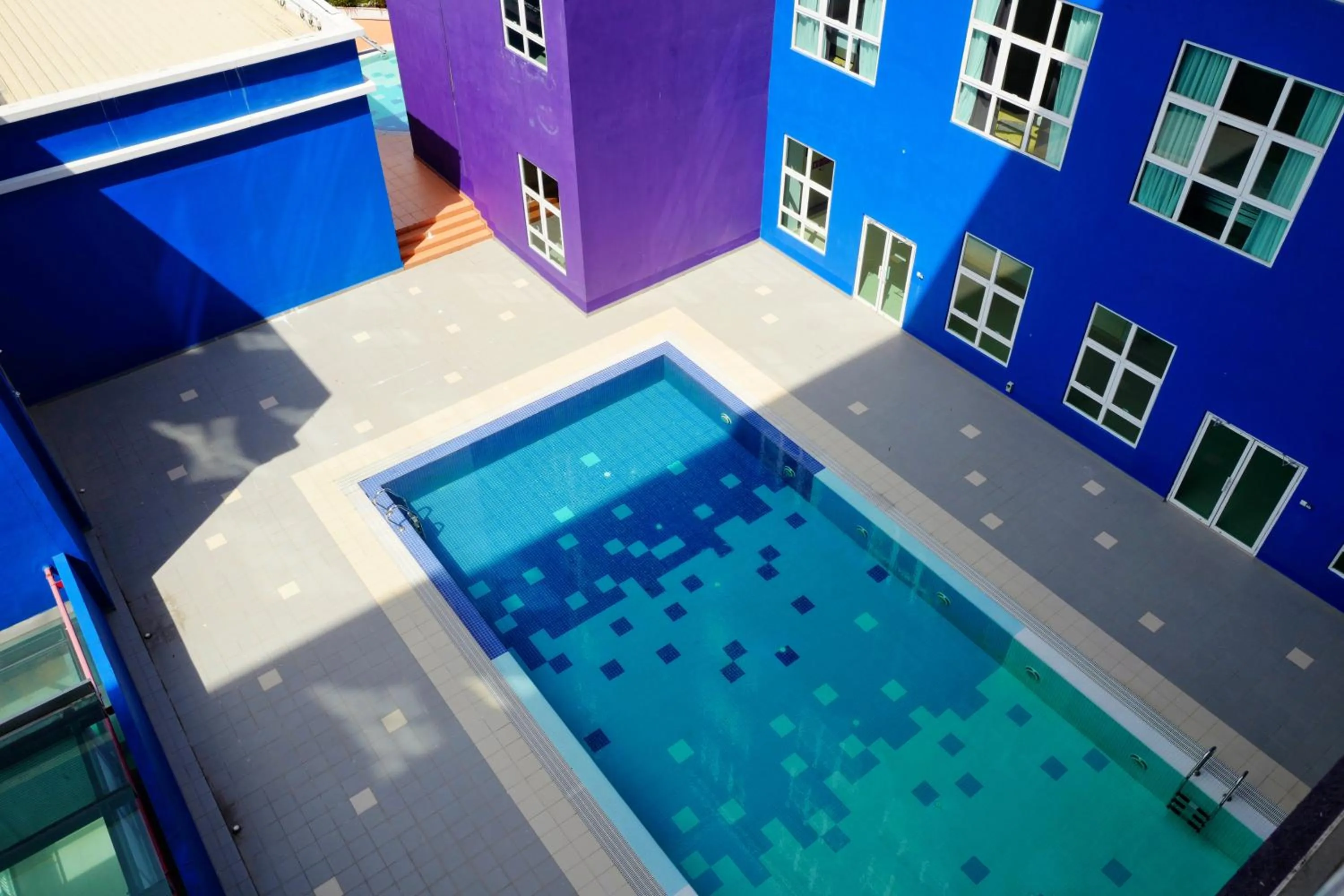 Pool view in Zecon Hotel