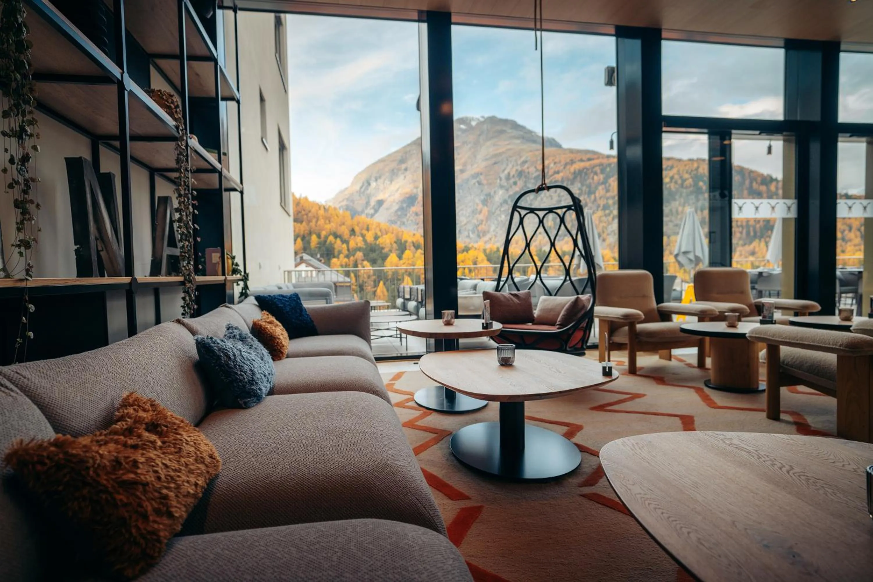 Lounge or bar in Sunstar Pontresina