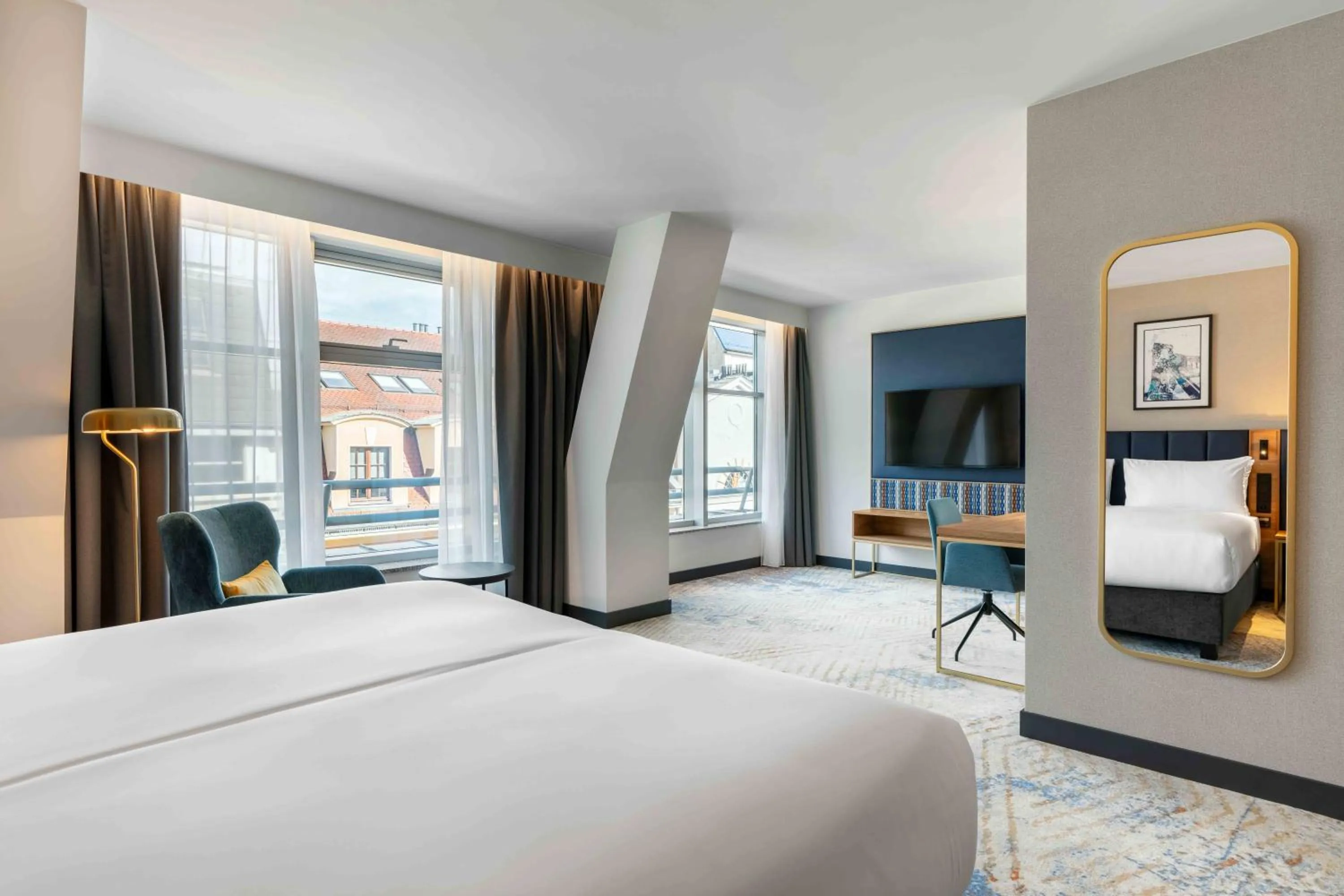 Classic King Room - single occupancy - Mobility Access in Wyndham Wroclaw Old Town