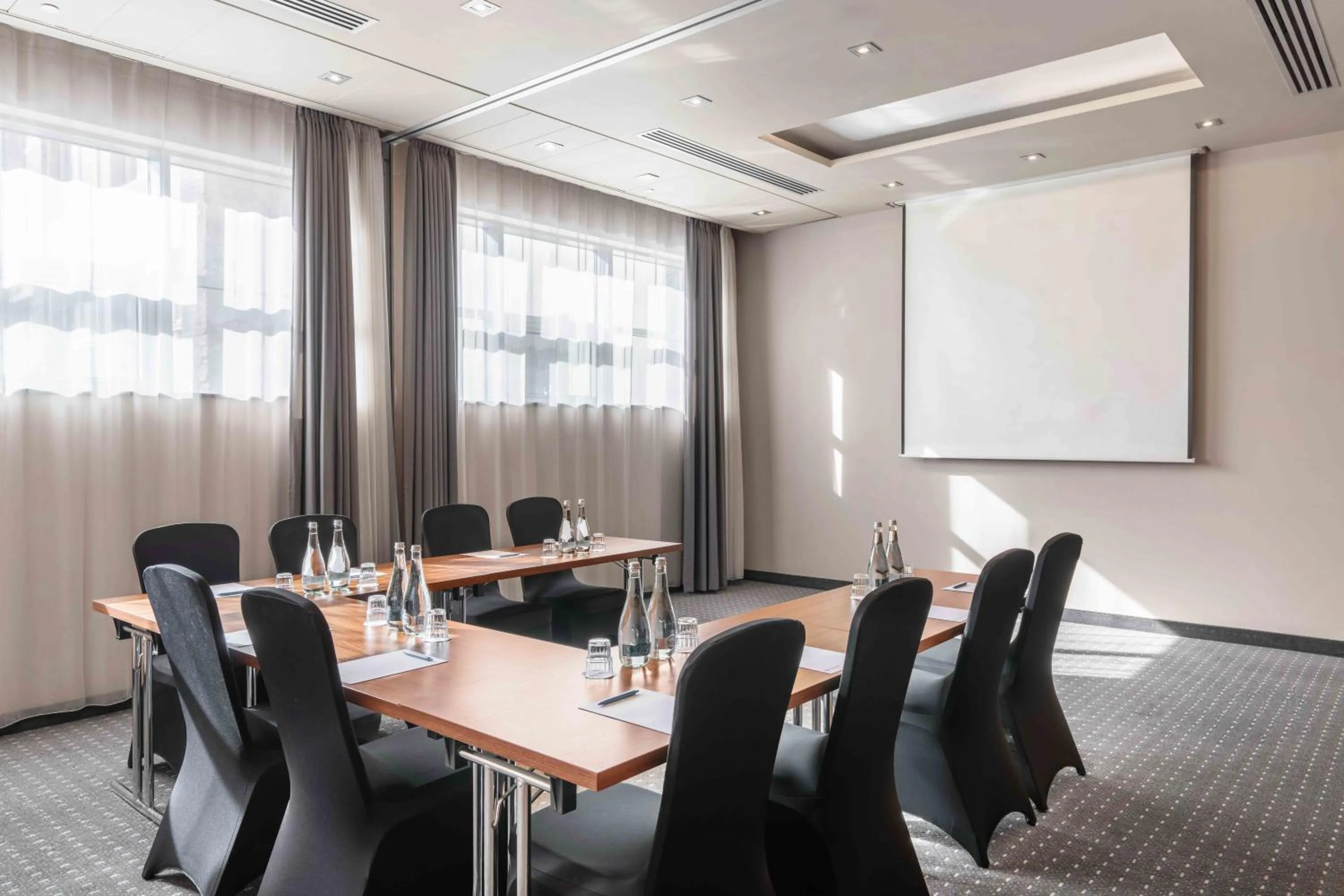 Business facilities in Wyndham Wroclaw Old Town