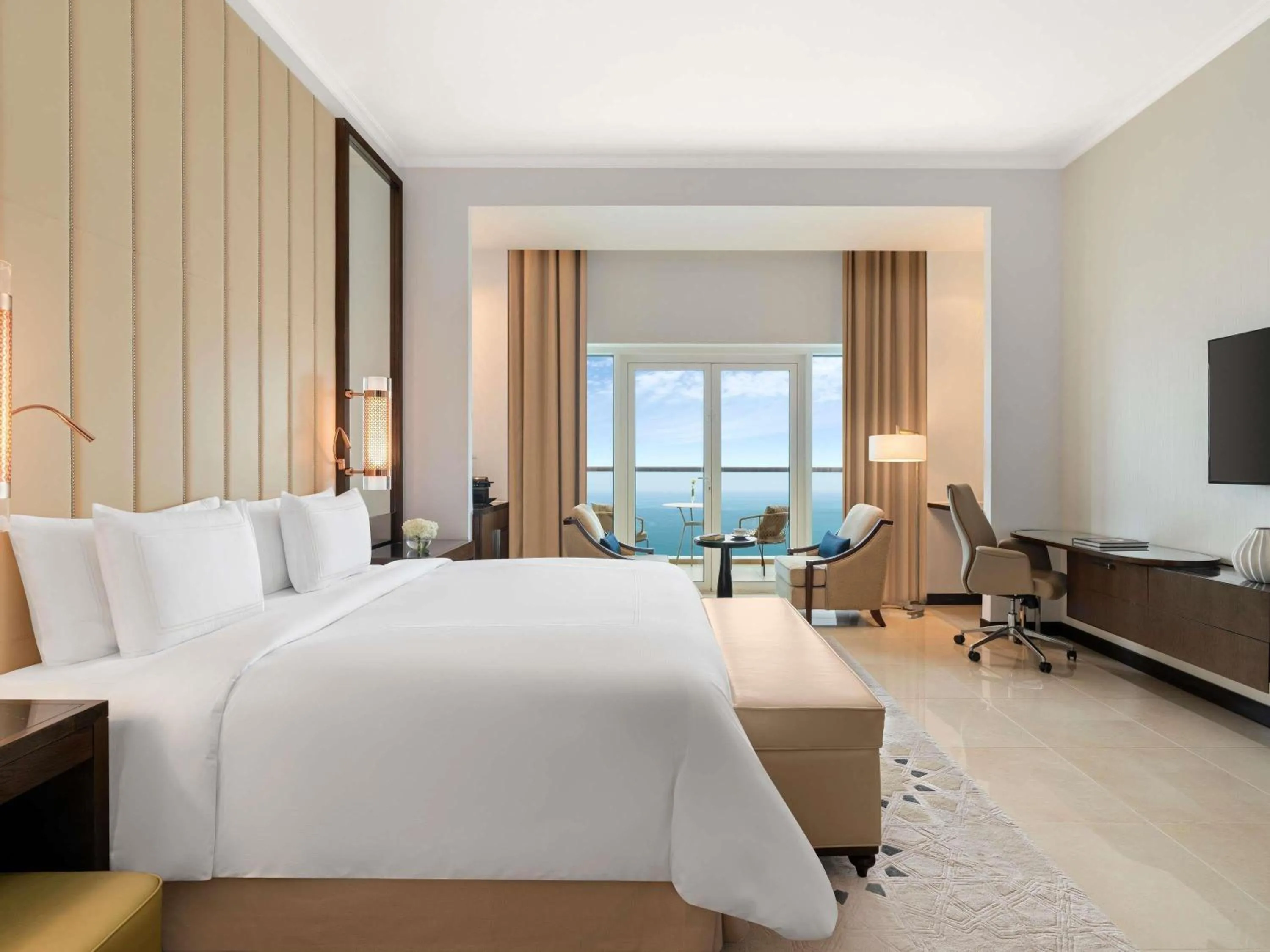 Bedroom, Bed in Rixos Marina Abu Dhabi
