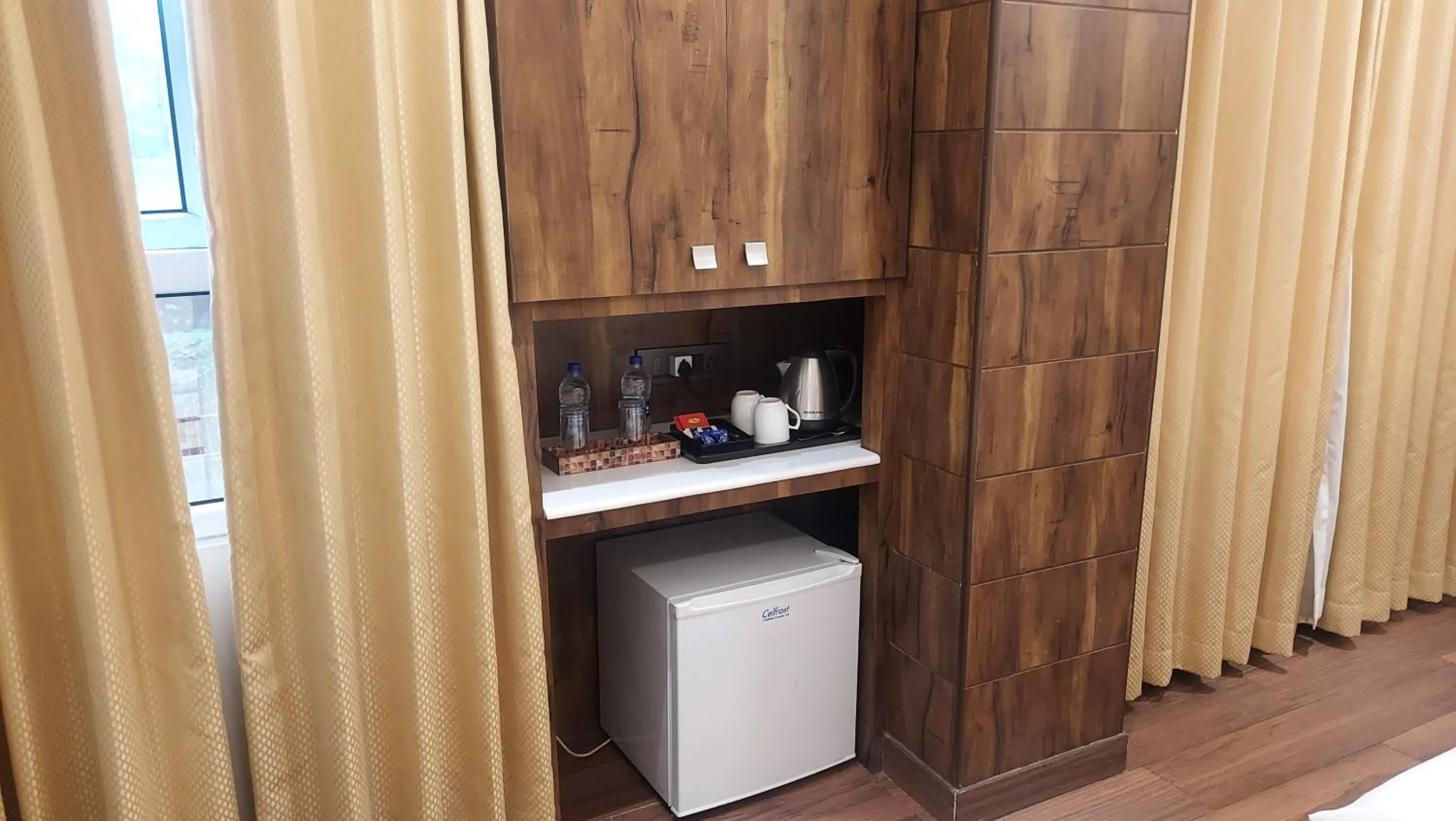 Coffee/tea facilities in Hotel Manila