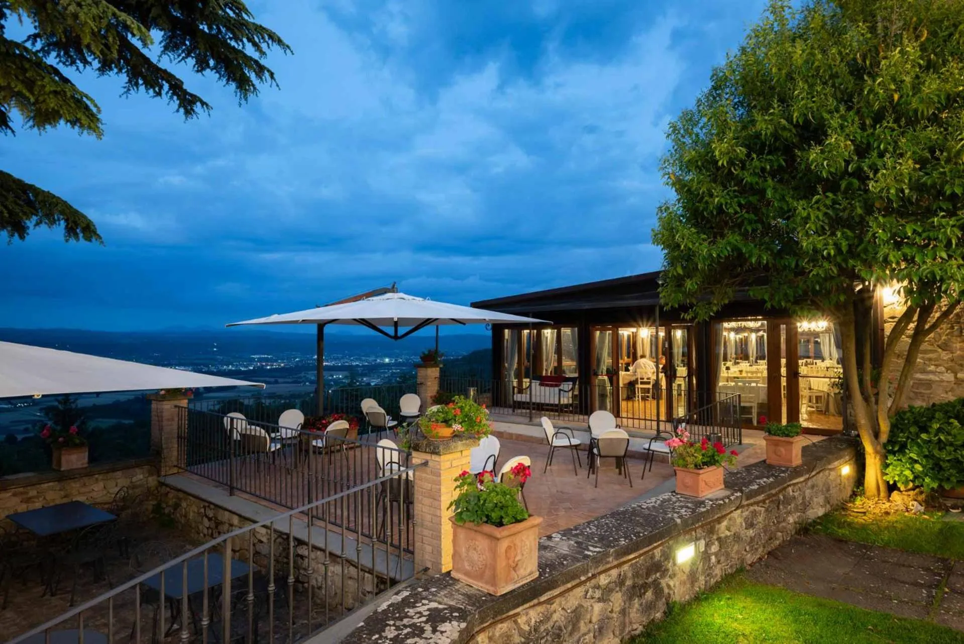 Property building in Borgo Di Celle