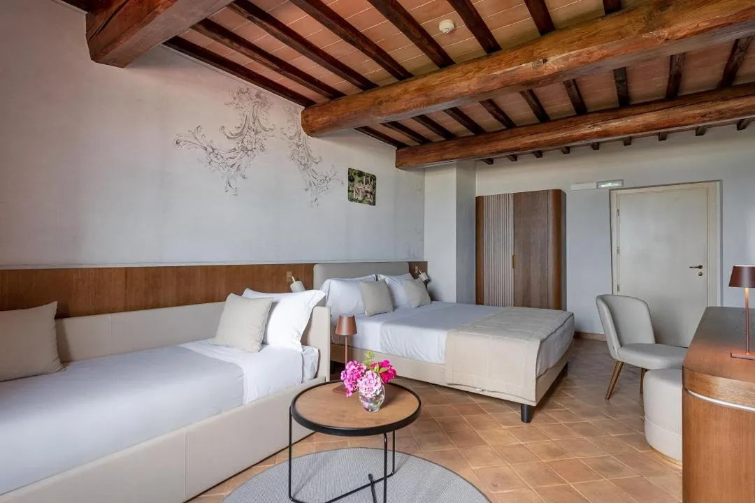 Photo of the whole room, Bed in Borgo Di Celle