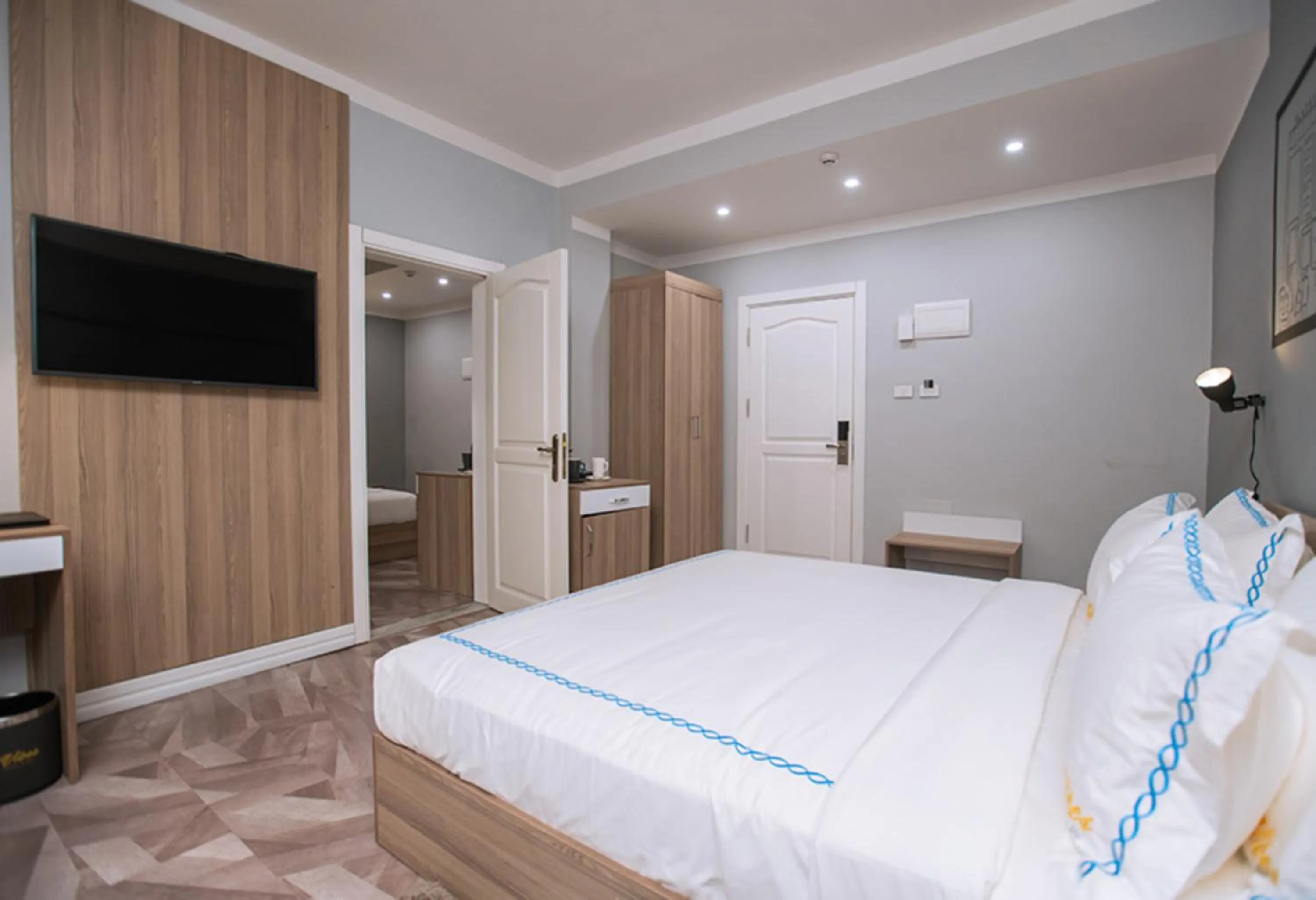 Property building, Bed in Vibes Hotel and Spa