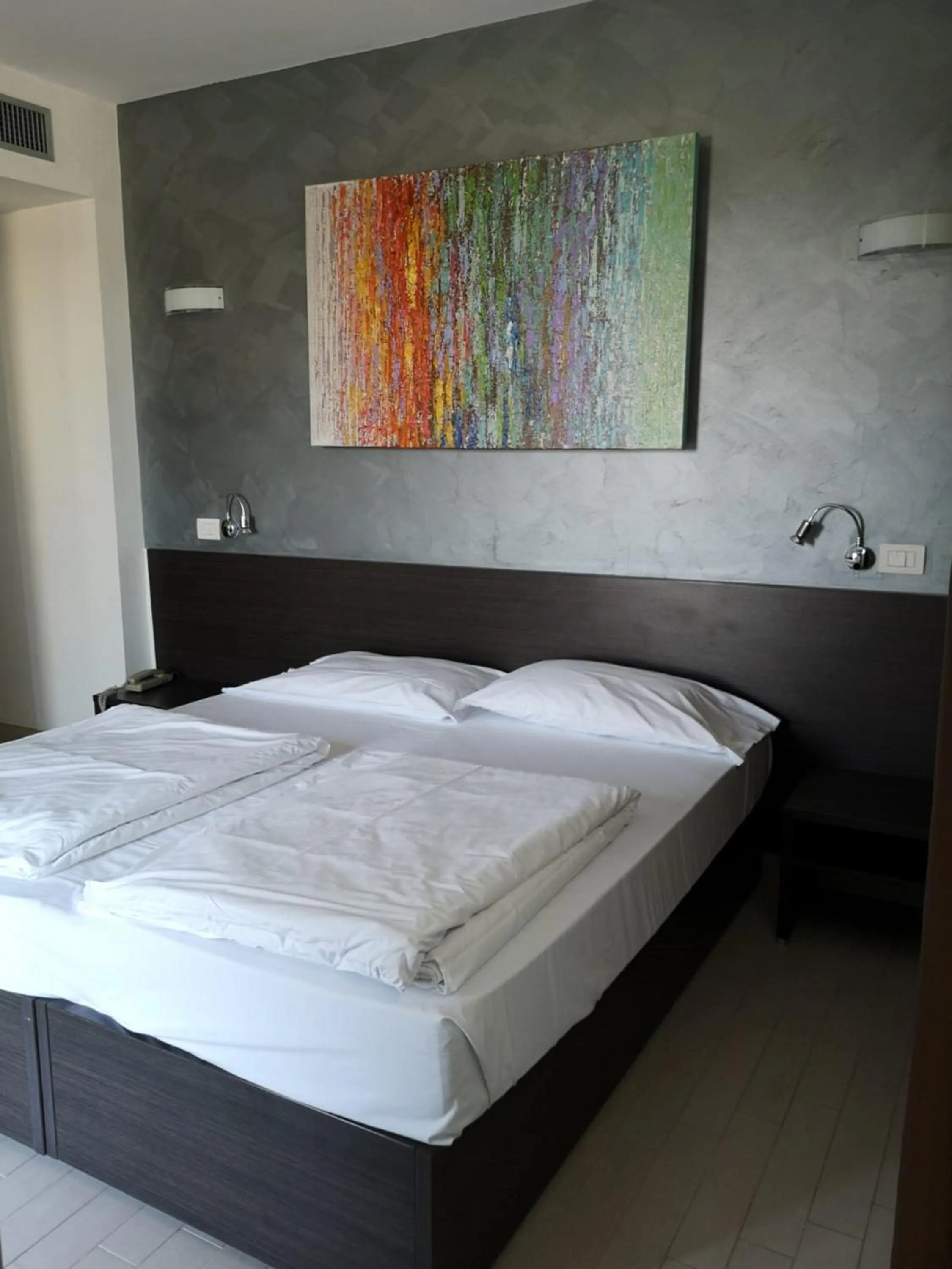 Photo of the whole room, Bed in Ca' Del Moro