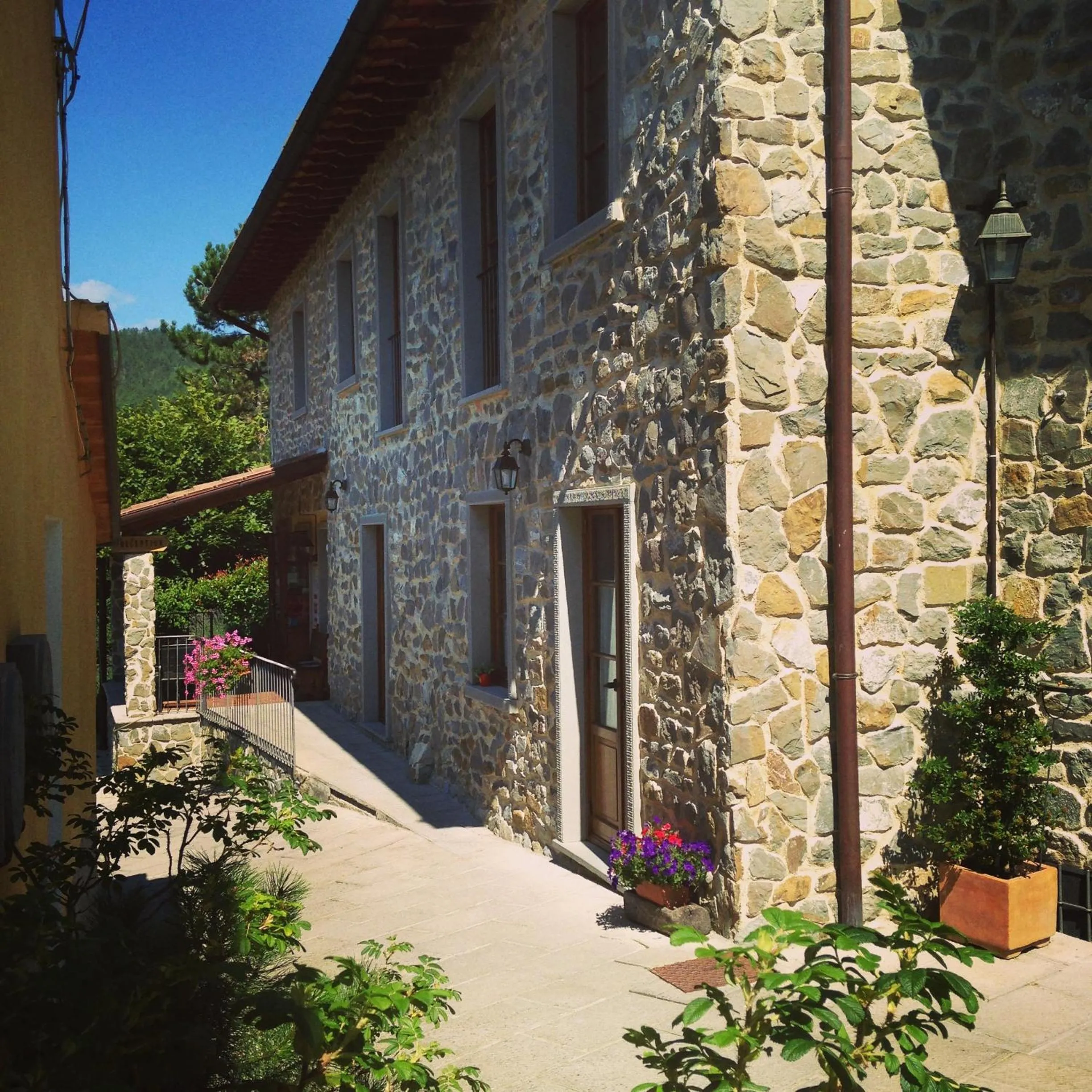 Facade/entrance in Borgo I Tre Baroni - Spa Suites & Resort