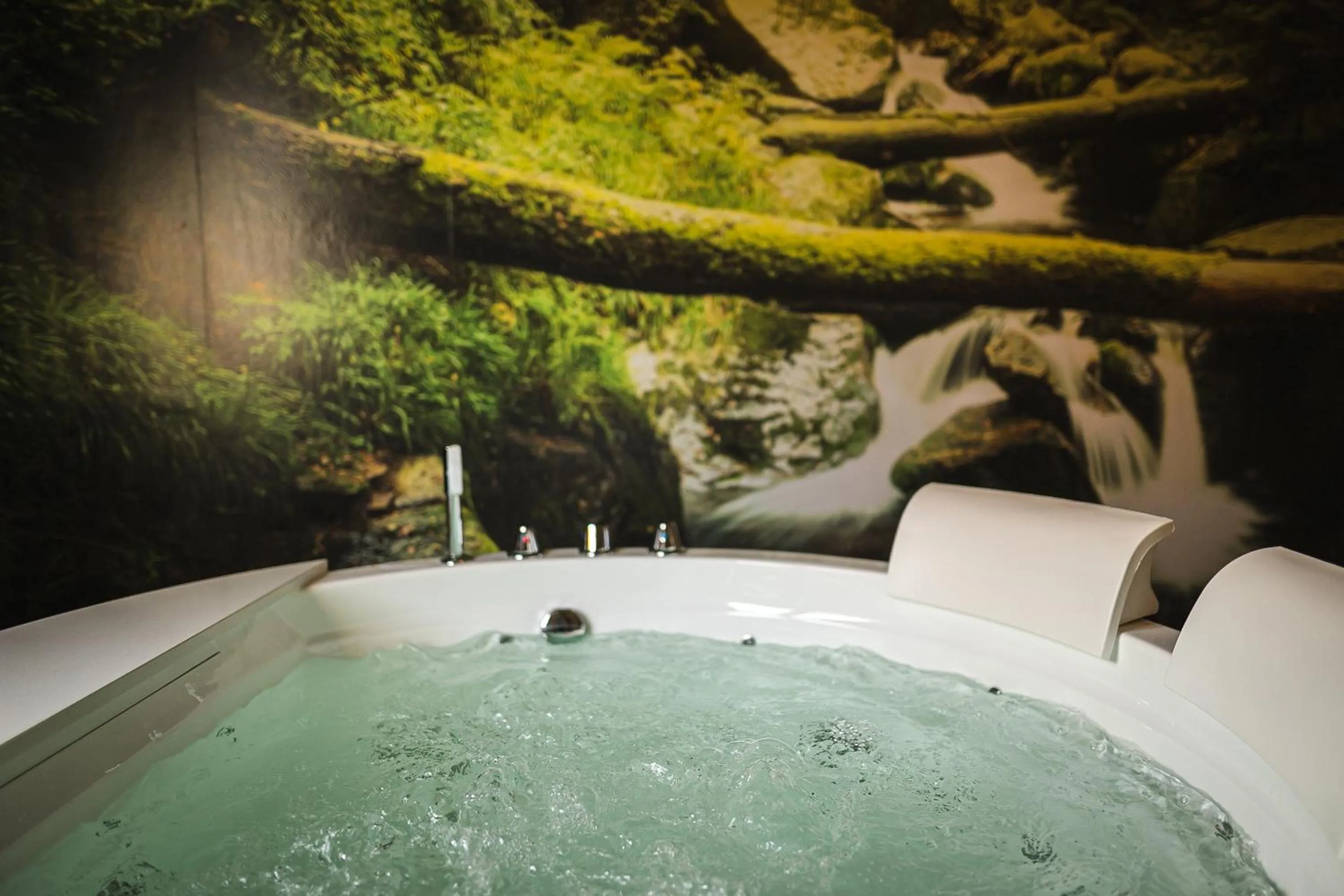 Hot Tub in Borgo I Tre Baroni - Spa Suites & Resort