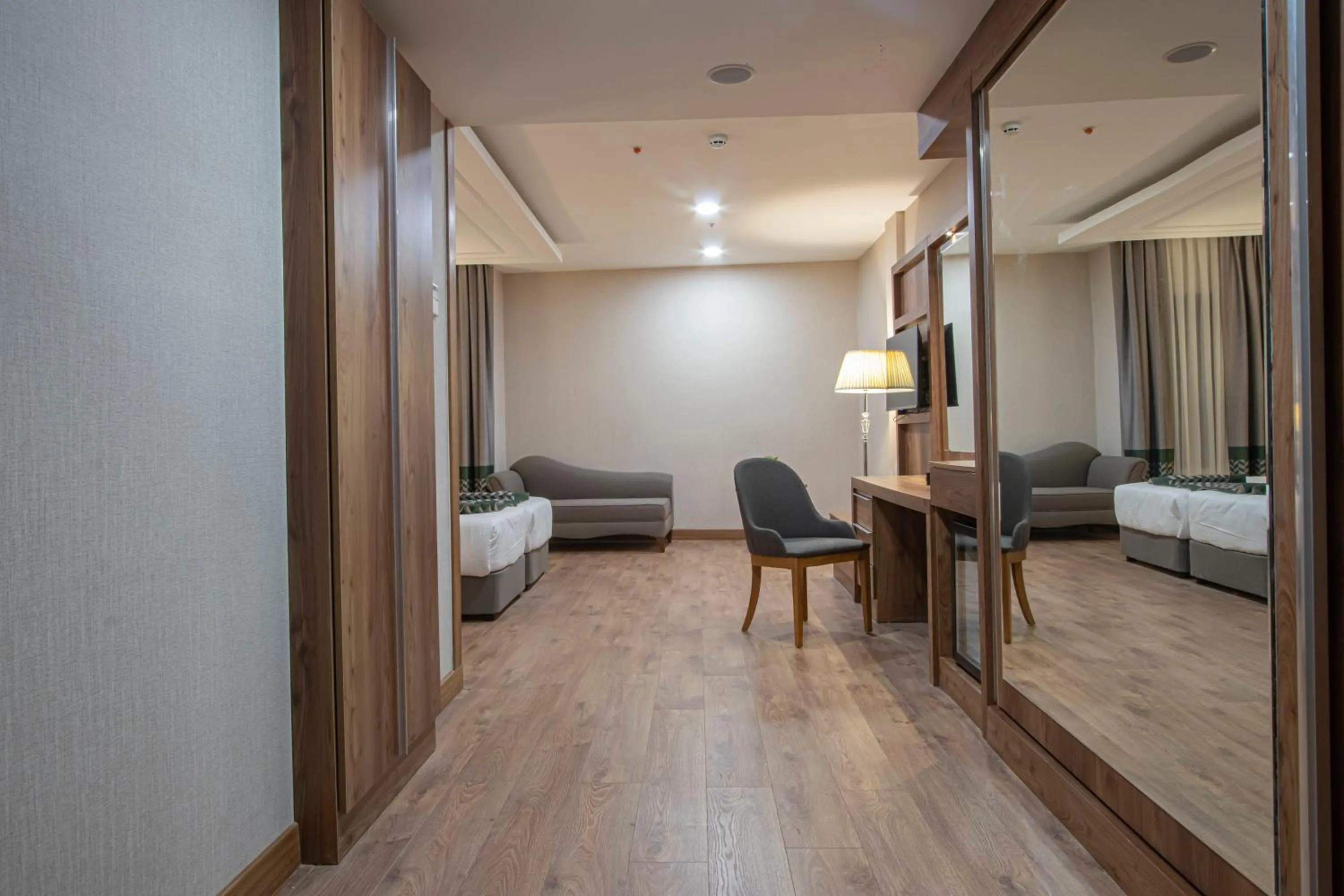 TV and multimedia in UNITED HOTEL INTERNATIONAL