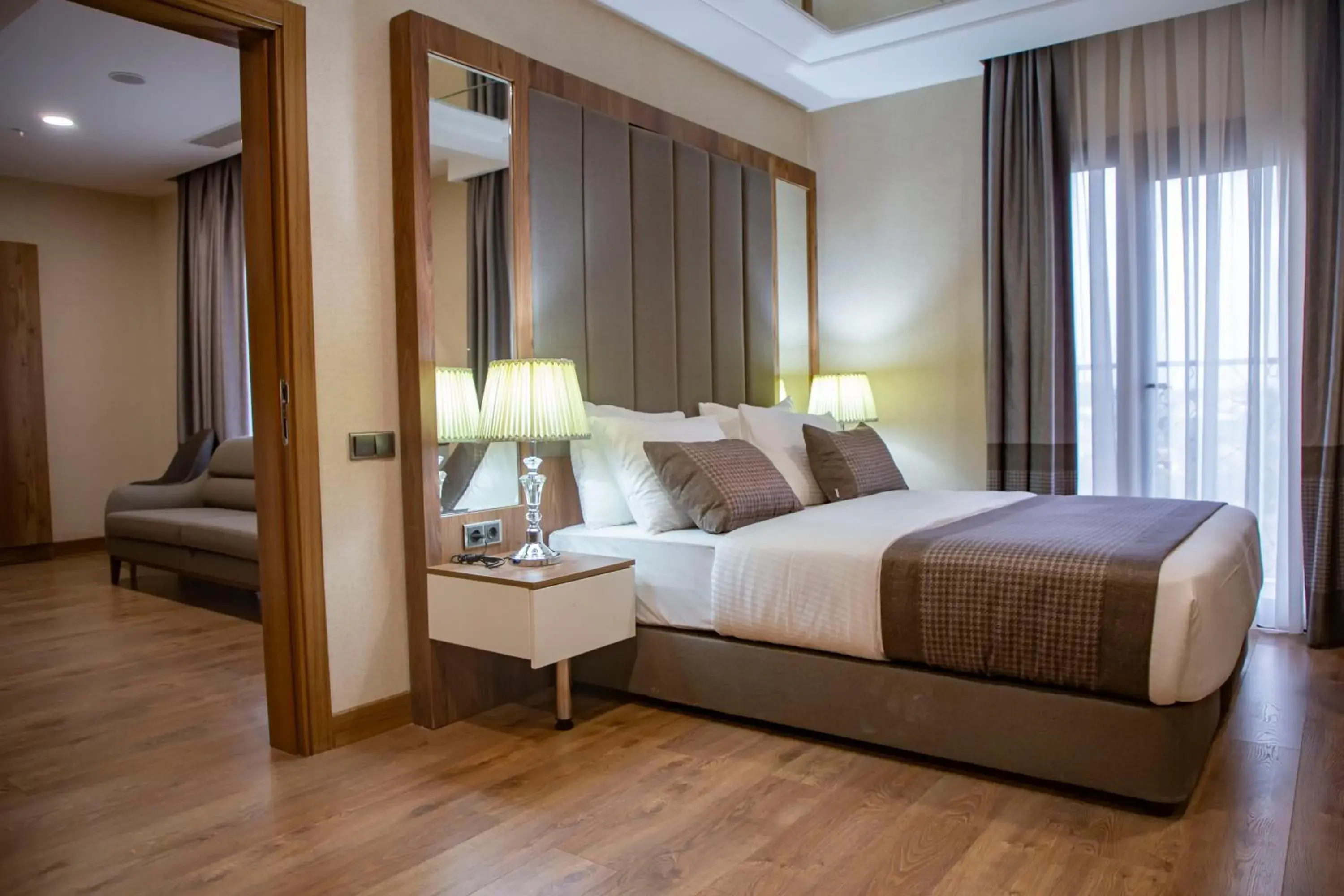 Executive Suite - single occupancy in UNITED HOTEL INTERNATIONAL Executive Suite - single occupancy in UNITED HOTEL INTERNATIONAL