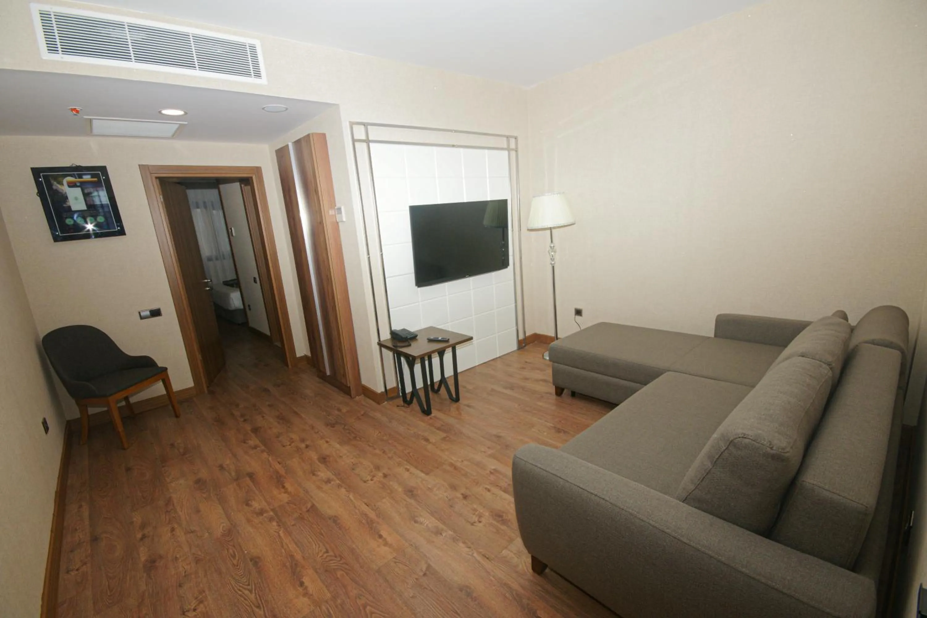 Seating area in UNITED HOTEL INTERNATIONAL