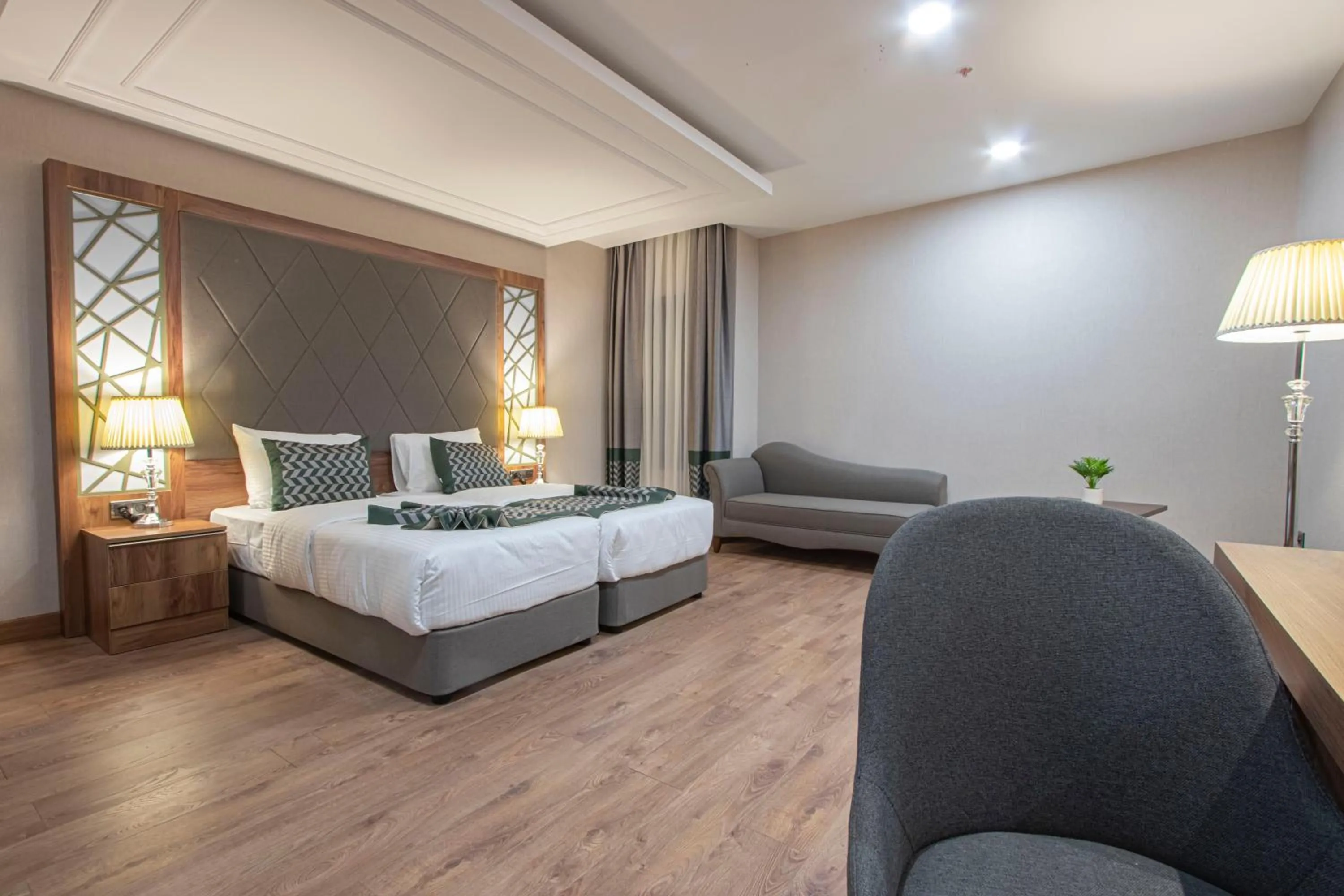 Photo of the whole room in UNITED HOTEL INTERNATIONAL