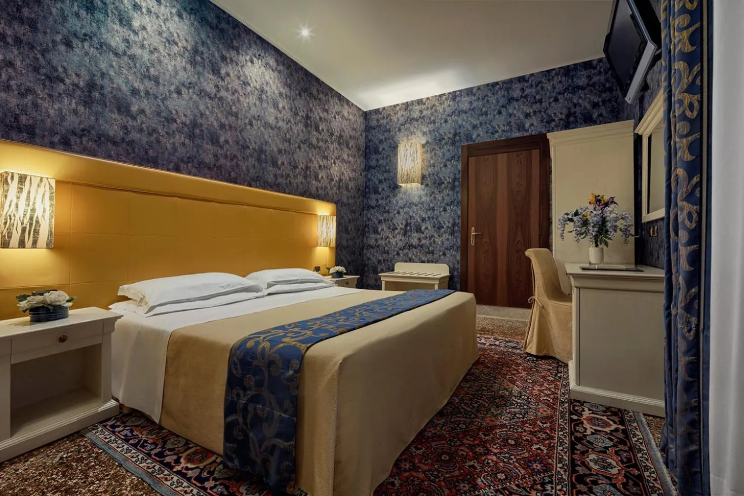 Bedroom, Bed in Ca' Bragadin e Carabba