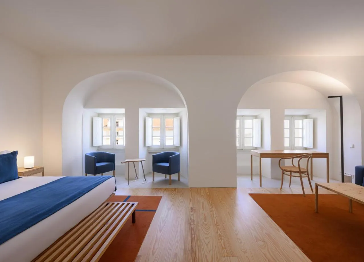 Bed in Montebelo Mosteiro de Alcobaça Historic Hotel