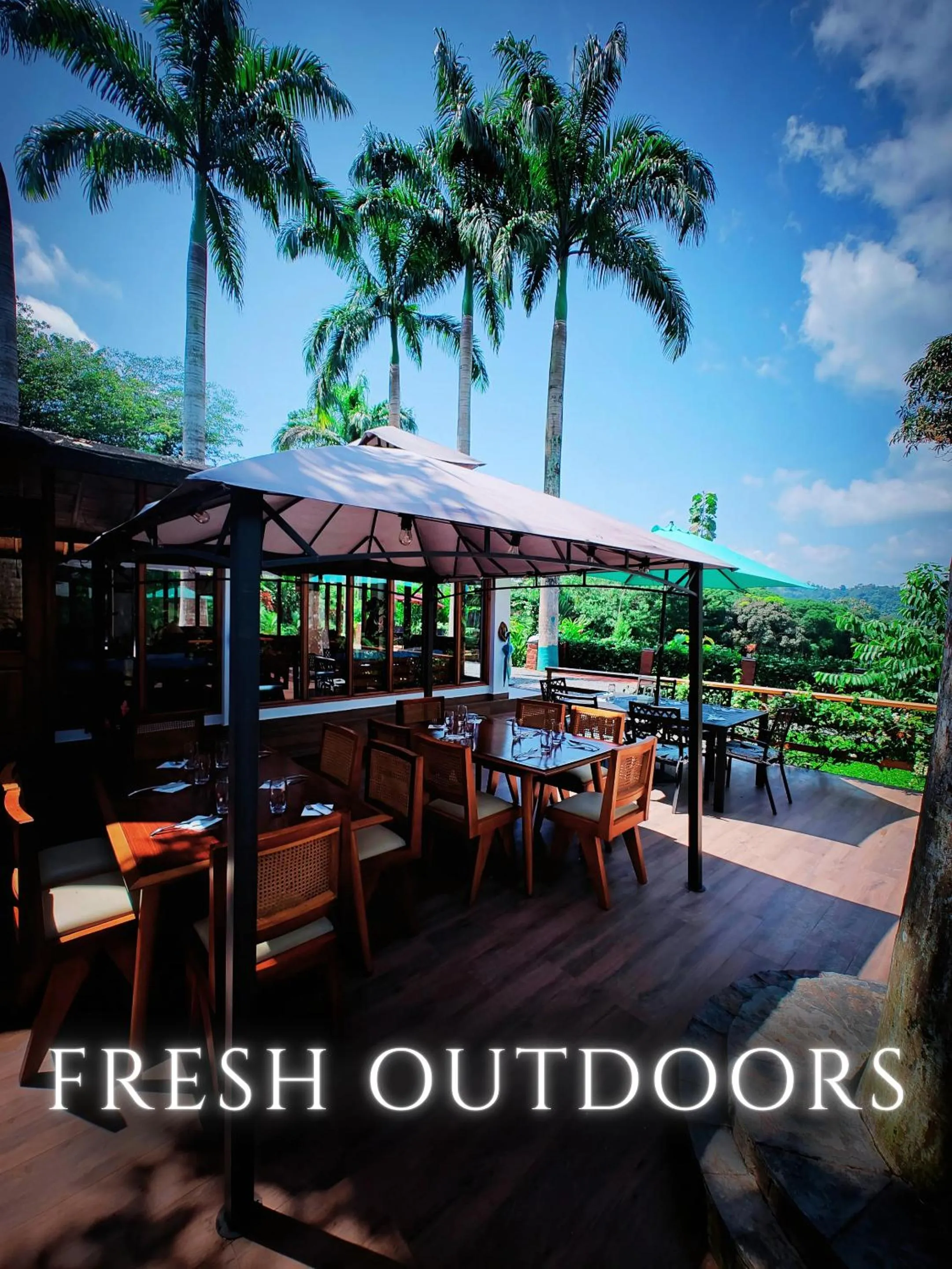 Patio in The River House - Upscale Lodge