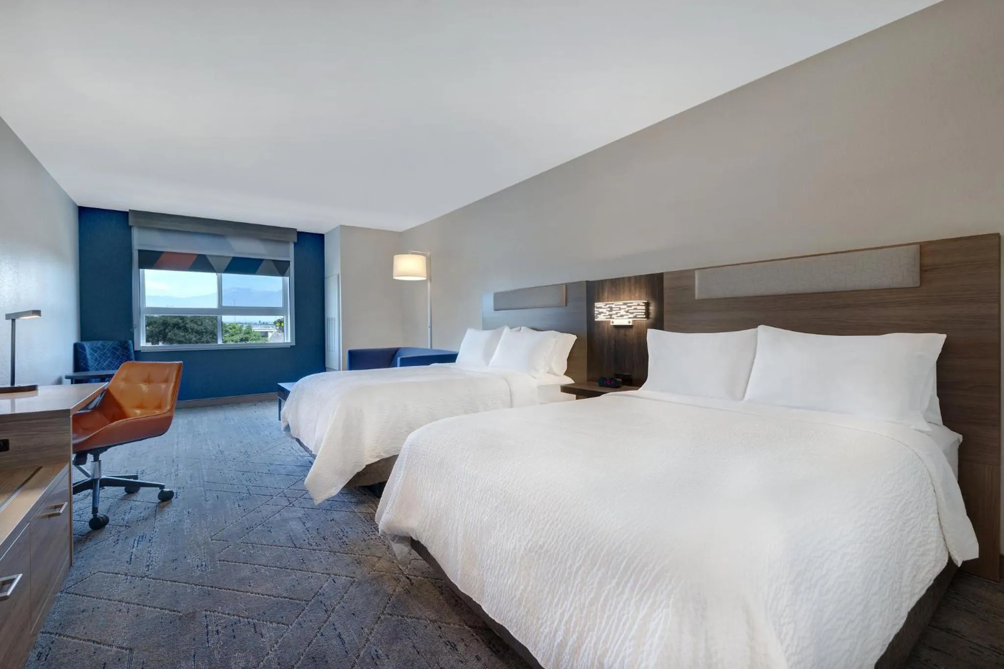 Photo of the whole room, Bed in Holiday Inn Express & Suites Ontario - Chino Hills by IHG