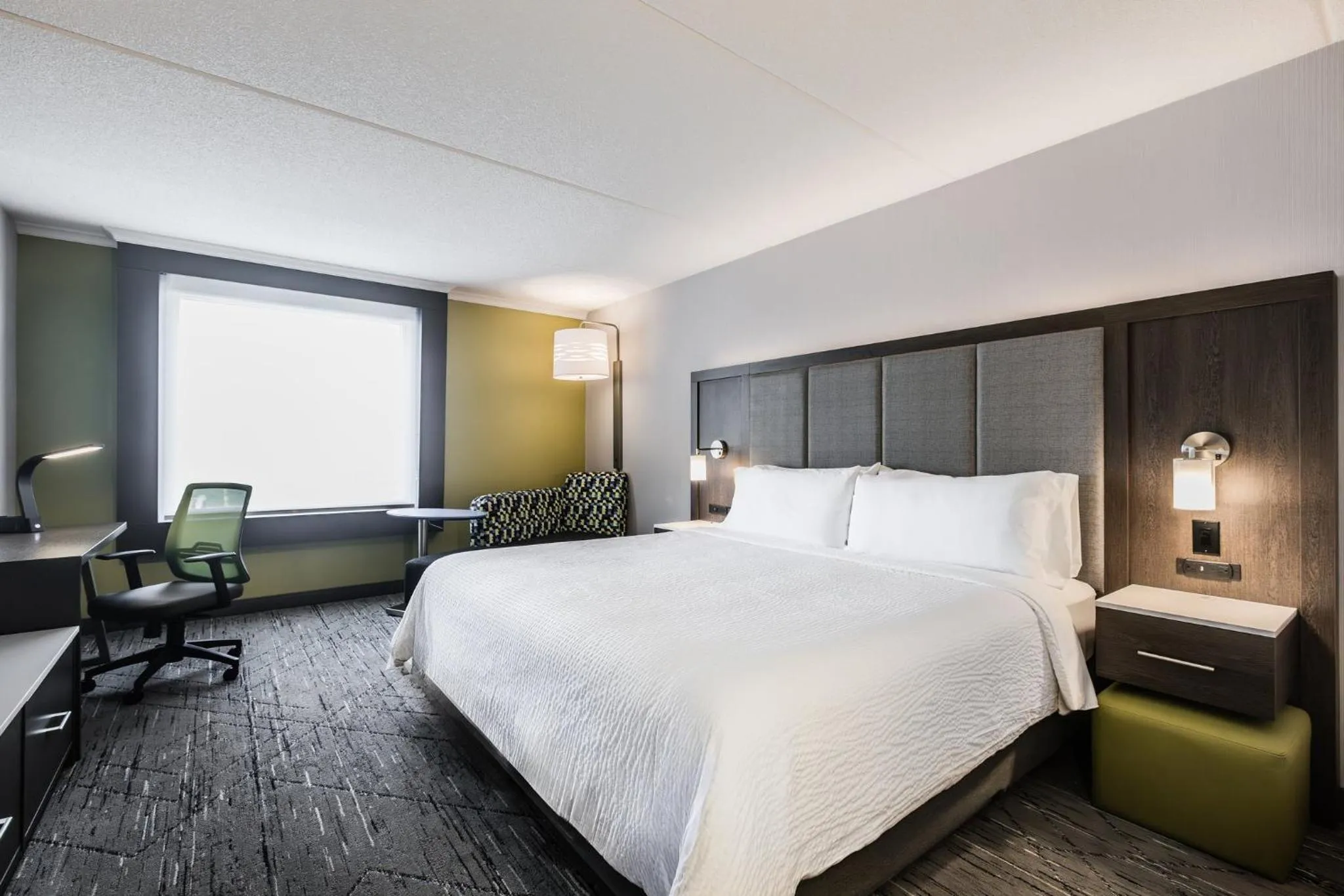 Photo of the whole room, Bed in Holiday Inn Express & Suites Toronto Airport South by IHG