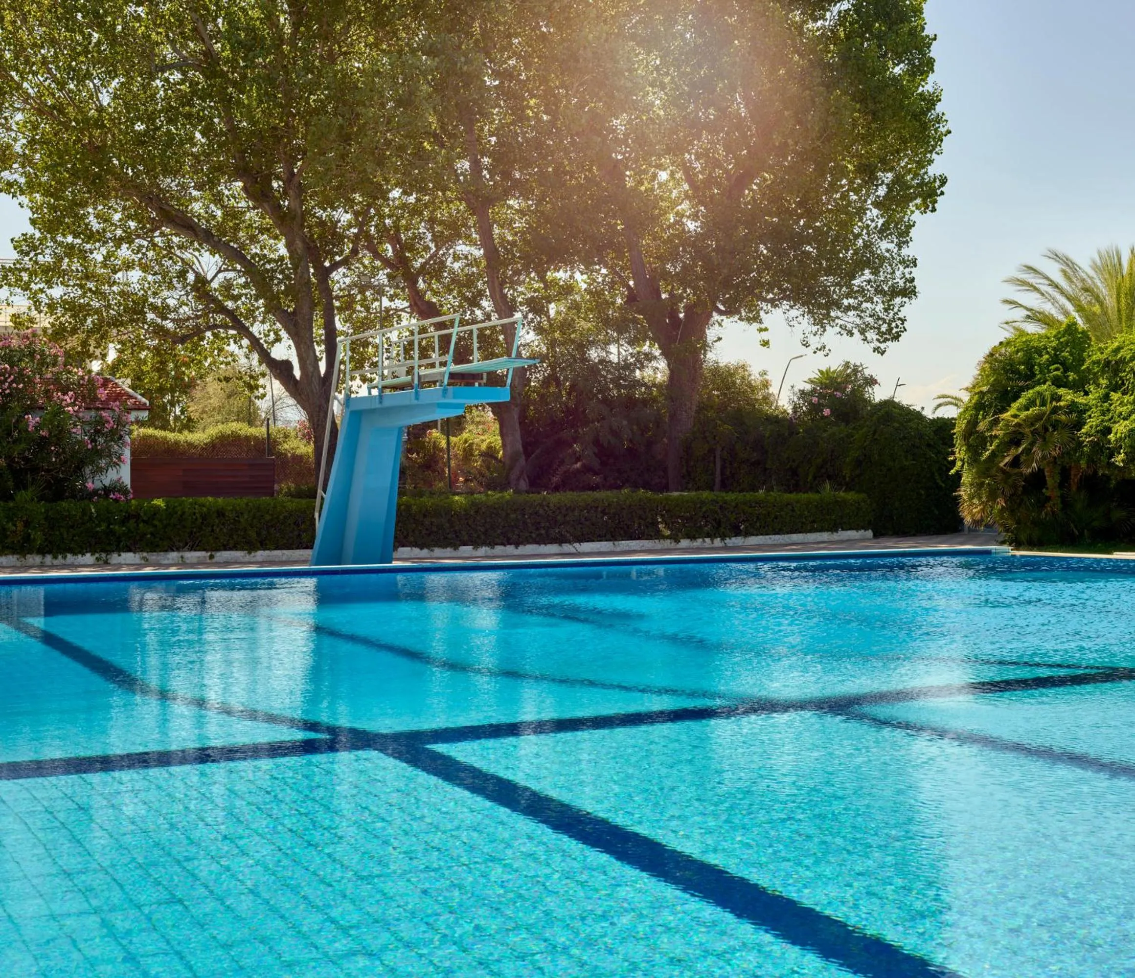 Swimming pool in Serena Majestic Hotel