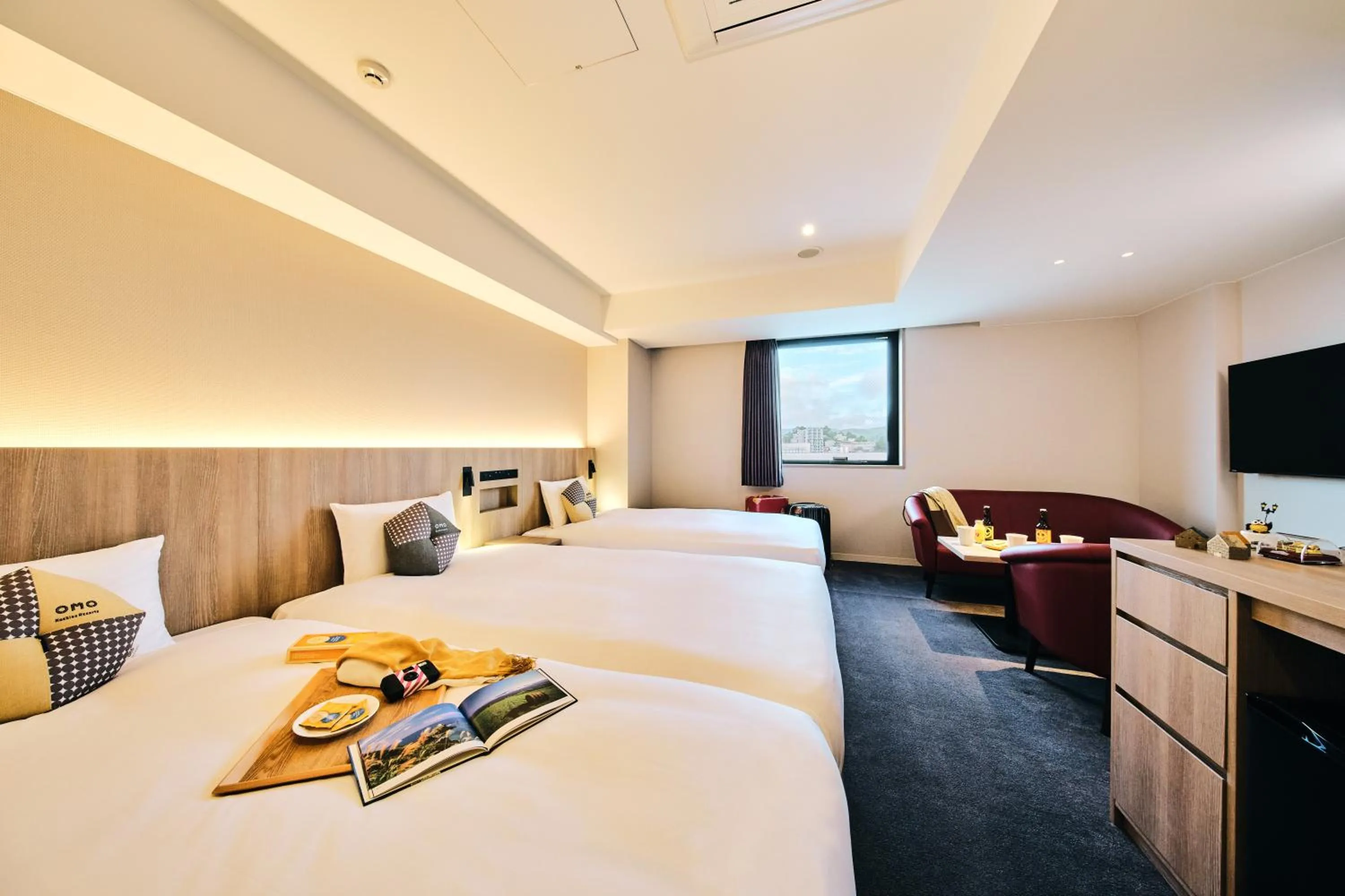 Photo of the whole room, Bed in OMO5 Otaru by Hoshino Resorts