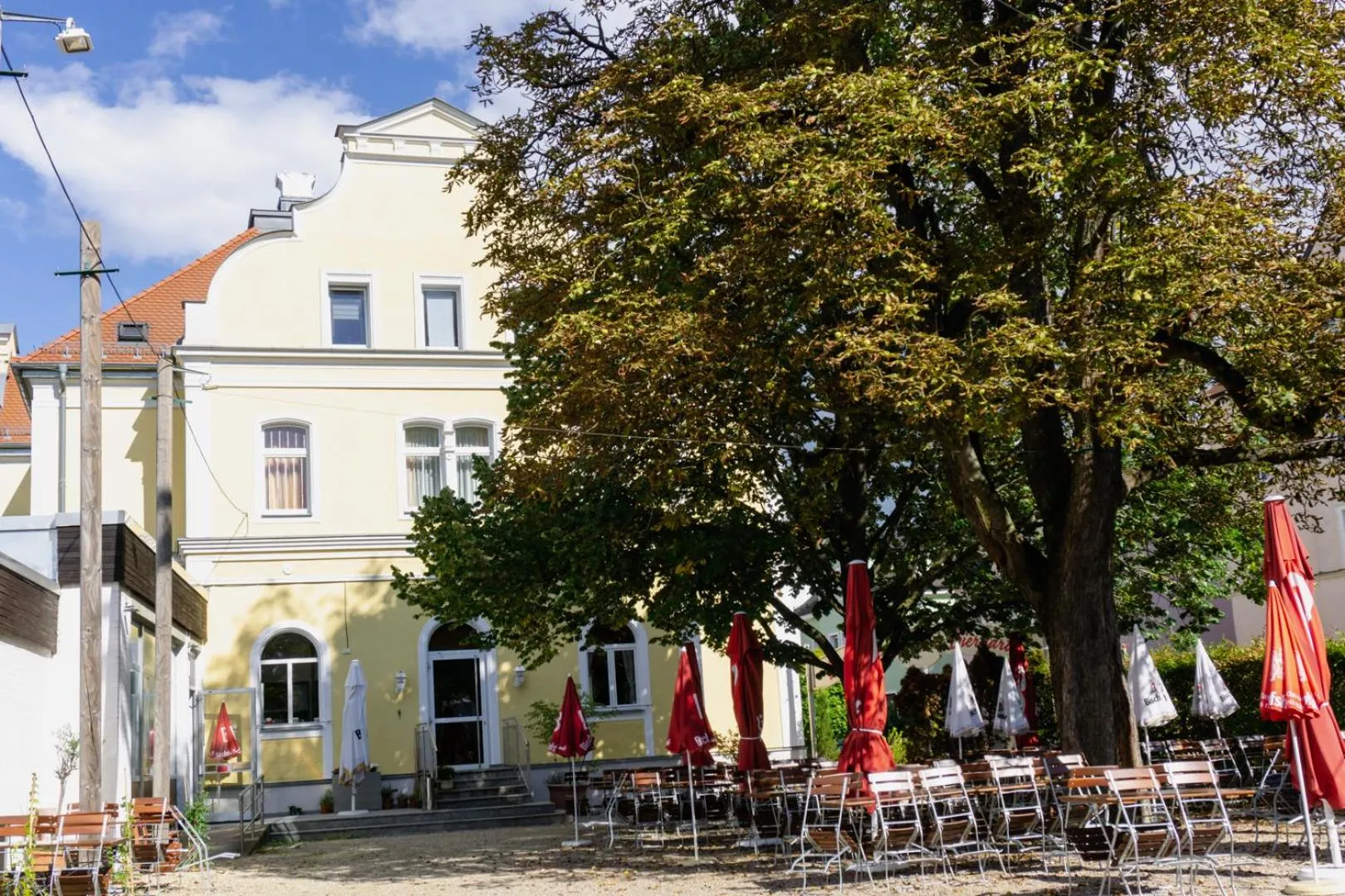 Property building in Bischofshof Braustuben