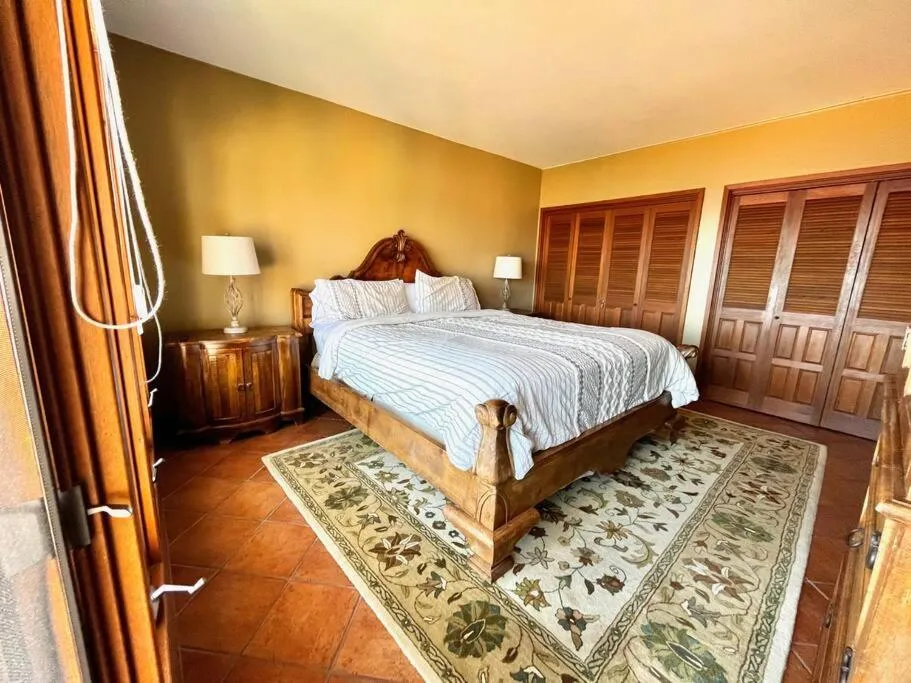 Bed in Sunrise Bliss Villa