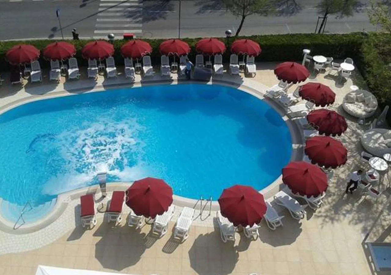 Restaurant/places to eat in Hotel Le Tegnue