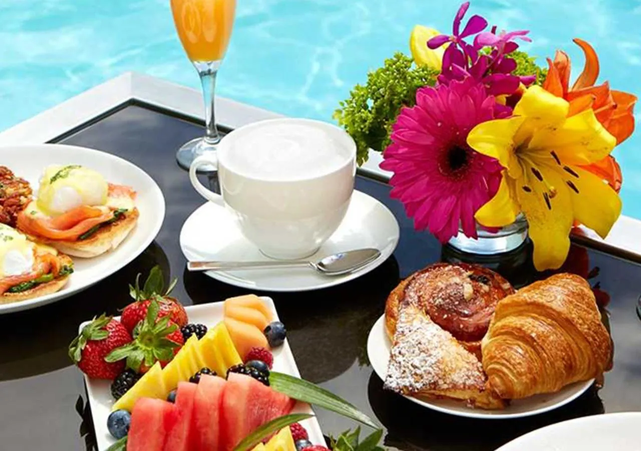 Swimming pool in Hotel Le Tegnue