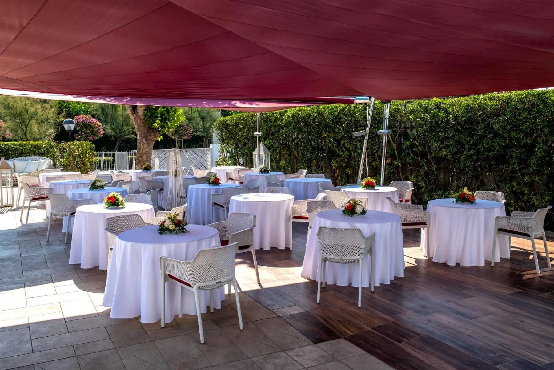 Restaurant/places to eat in Hotel Le Tegnue