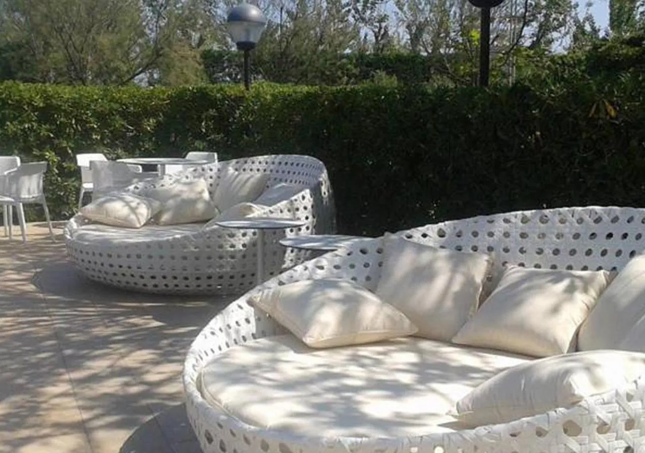 Swimming pool in Hotel Le Tegnue