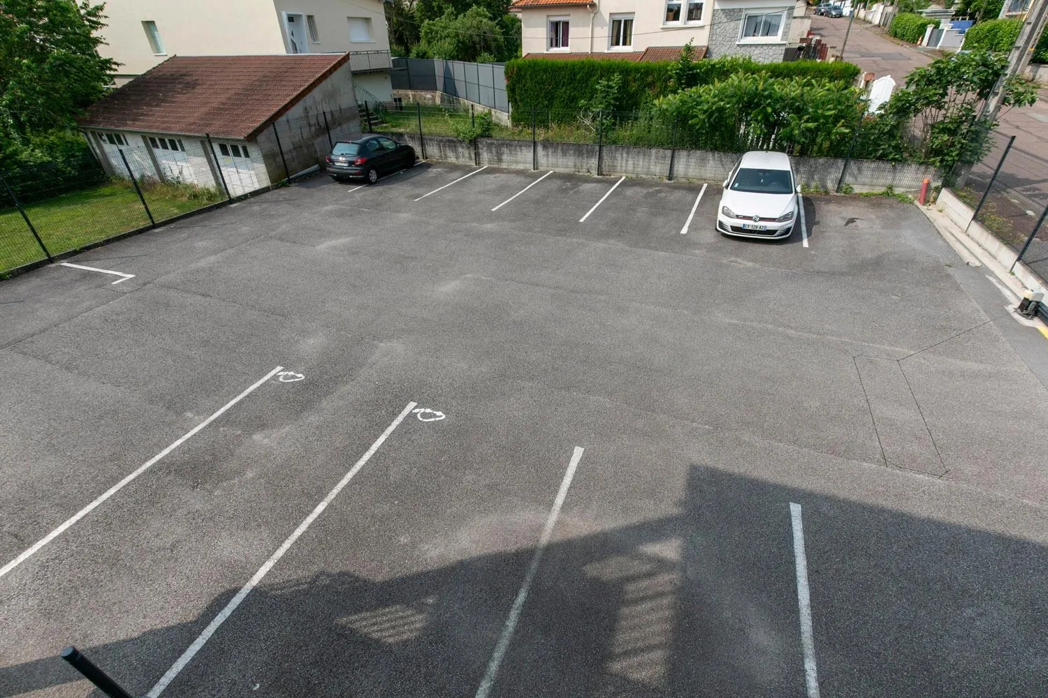 Parking in Apparts Confort 87