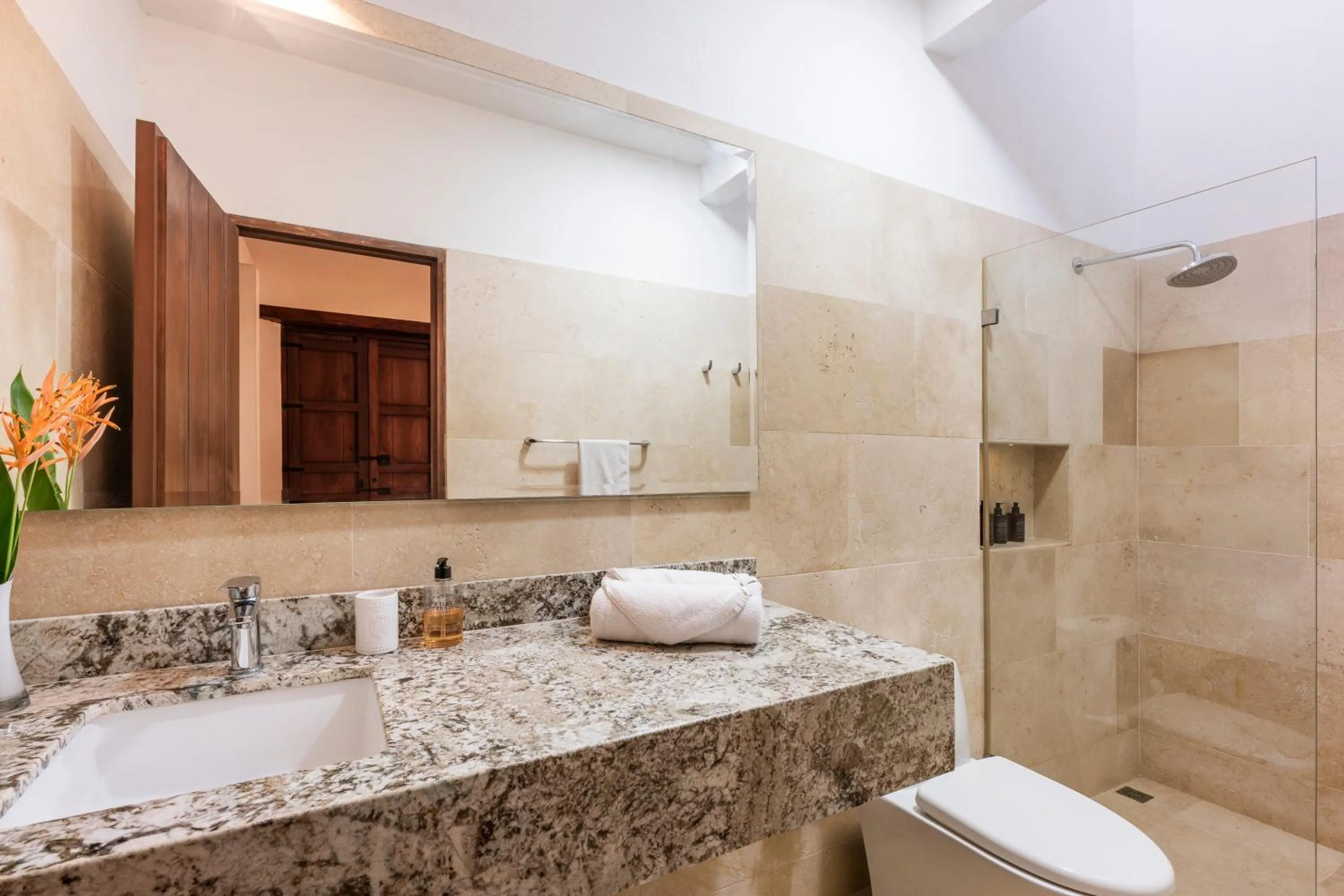 Shower in Karakali Boutique Hotel