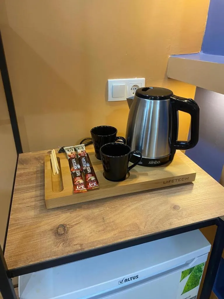 Coffee/tea facilities in CEMRE SUIT