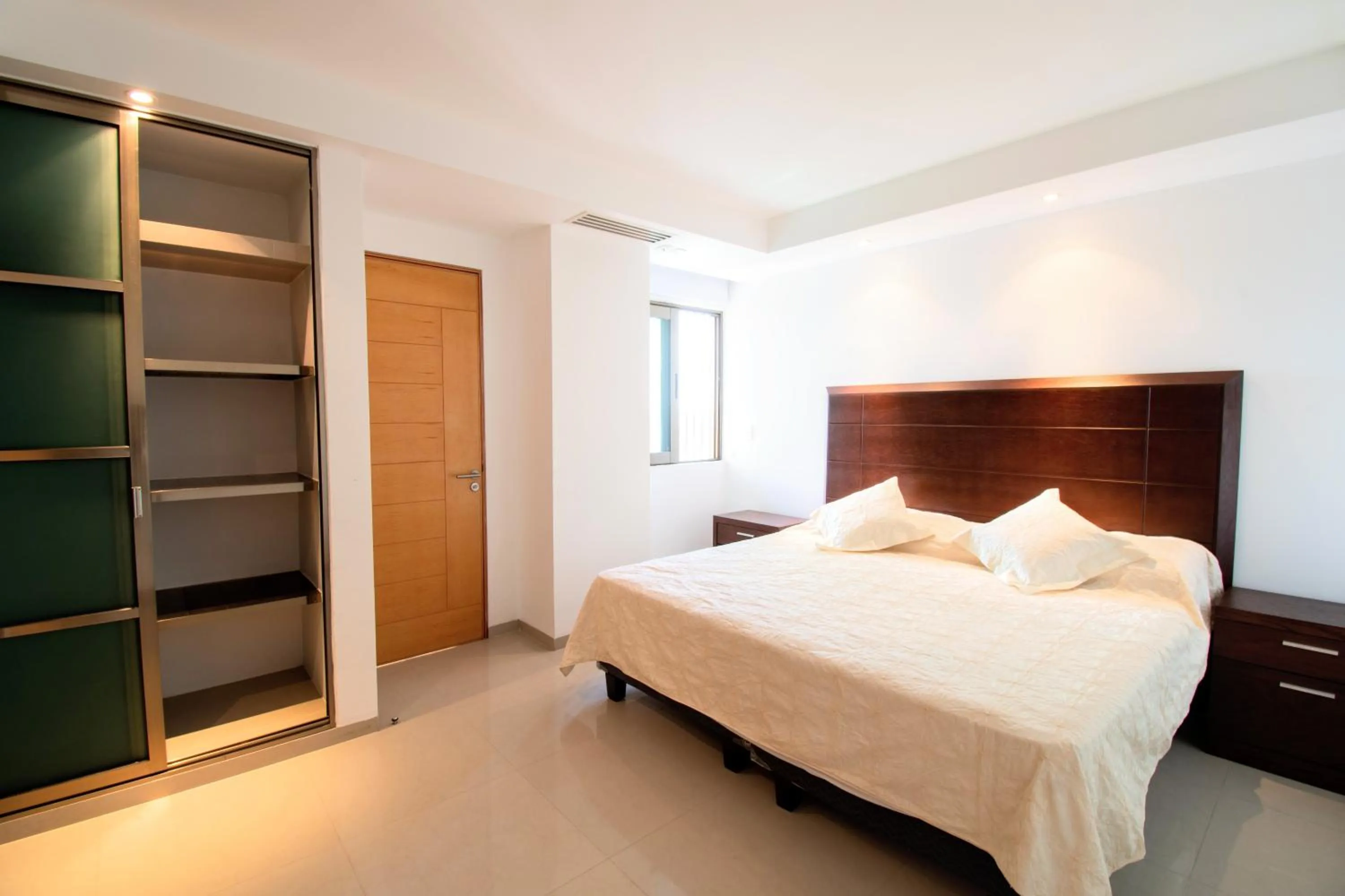 Bedroom, Bed in Terra Residencial