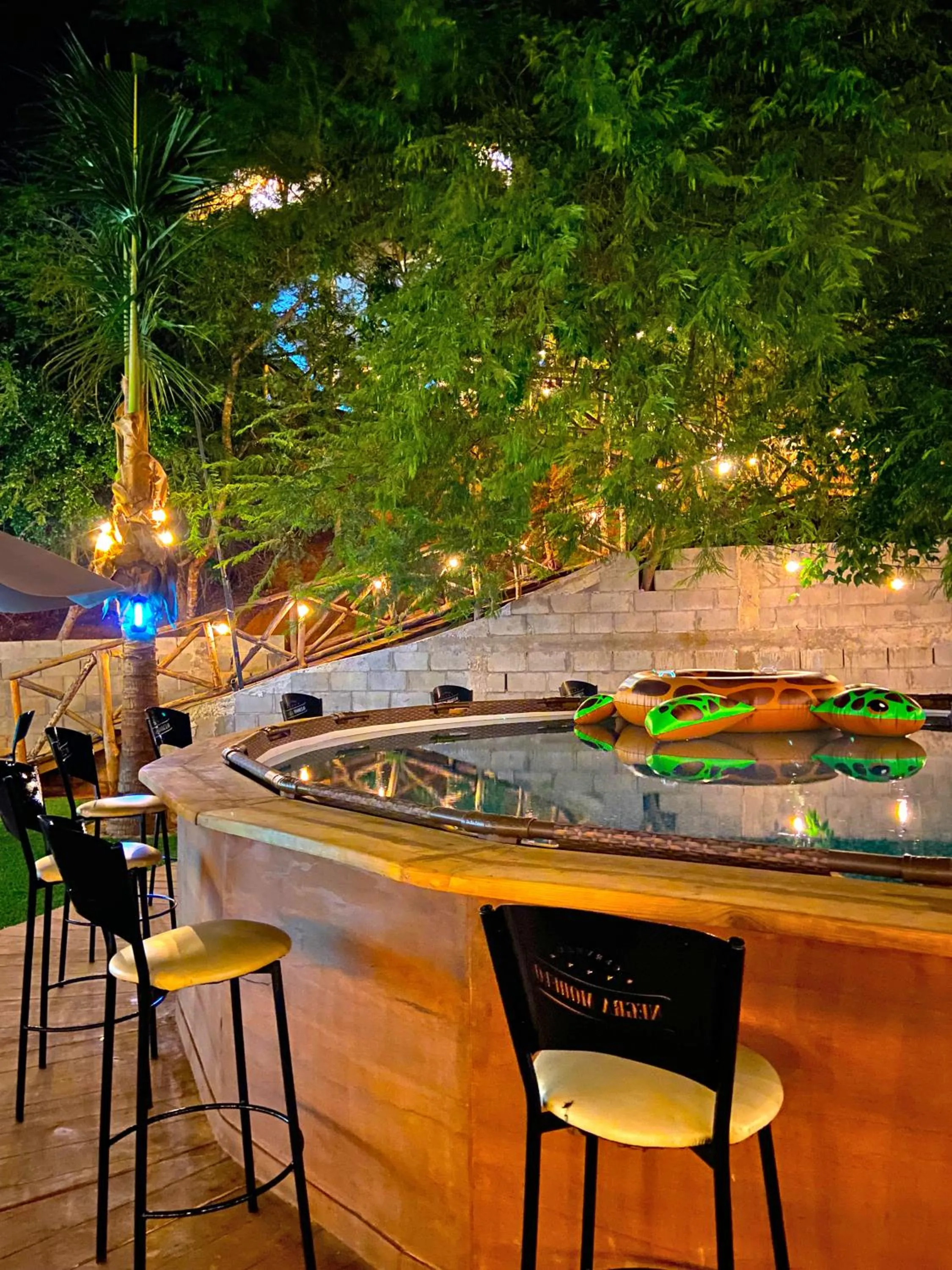 Night in Palm Valley Cabins