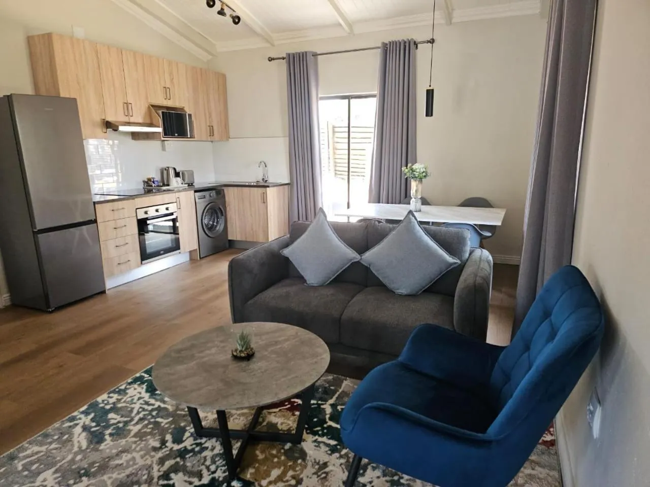 Kitchen or kitchenette in Shumba Valley Lodge Lanseria Airport