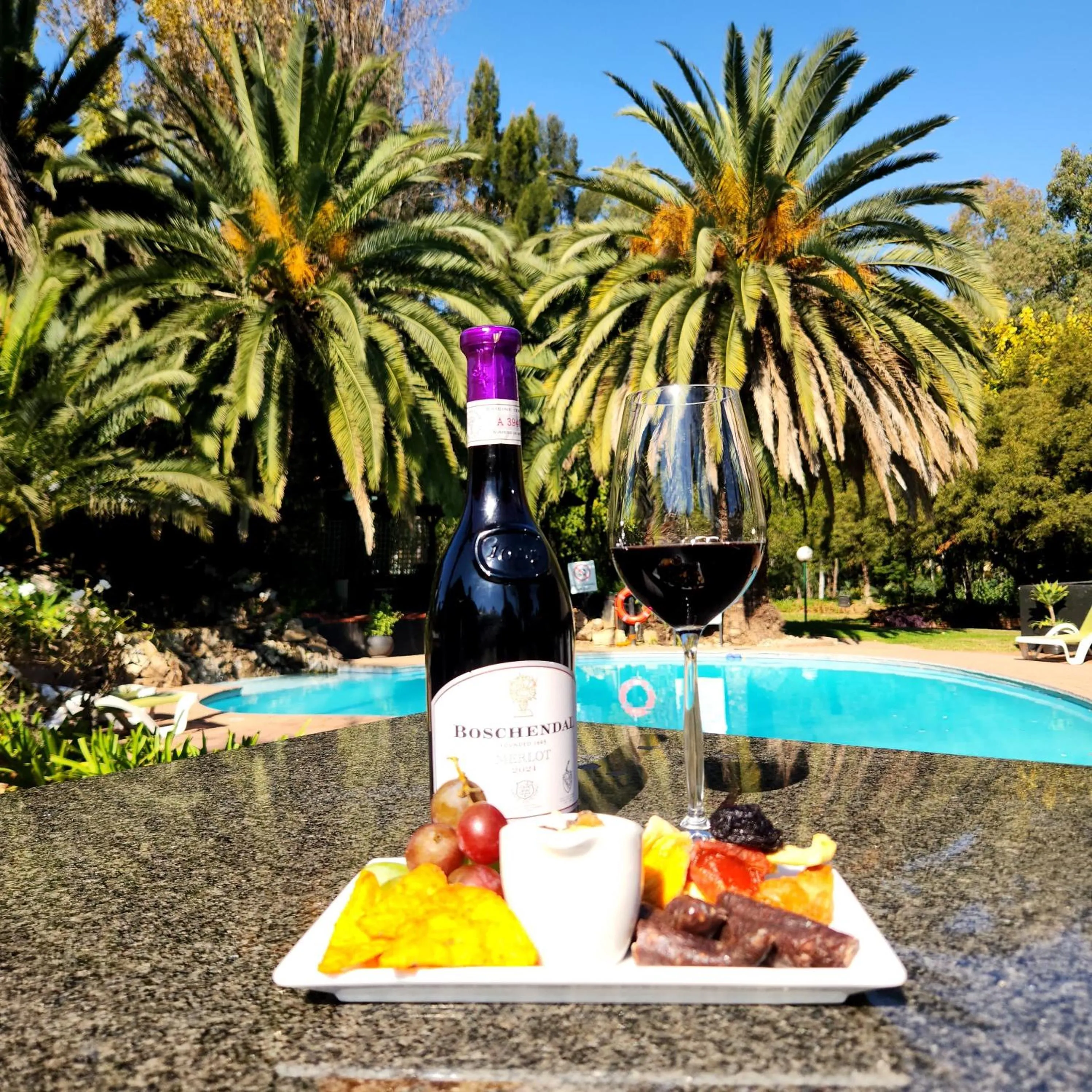 Swimming pool in Shumba Valley Lodge Lanseria Airport