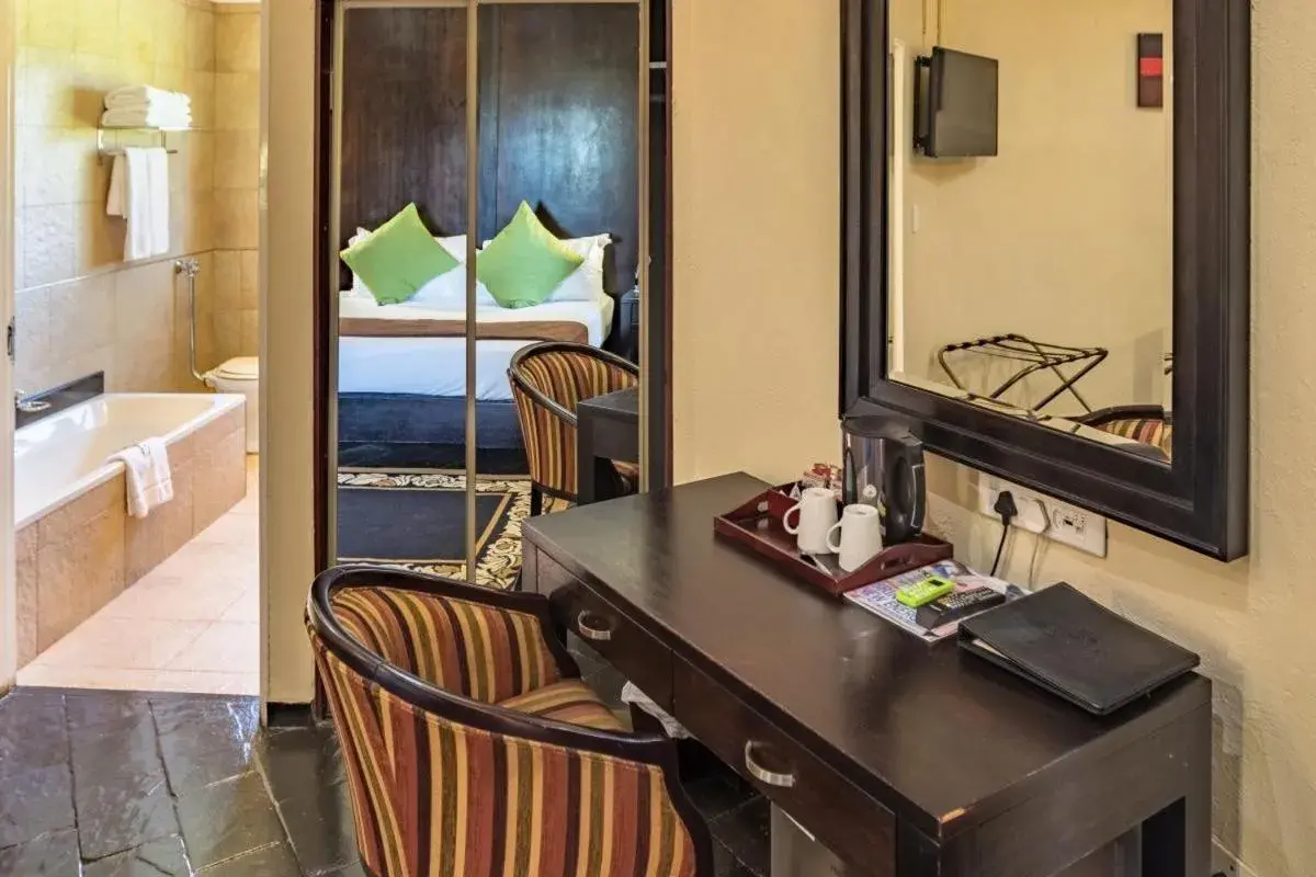 King Room in Shumba Valley Lodge Lanseria Airport King Room in Shumba Valley Lodge Lanseria Airport