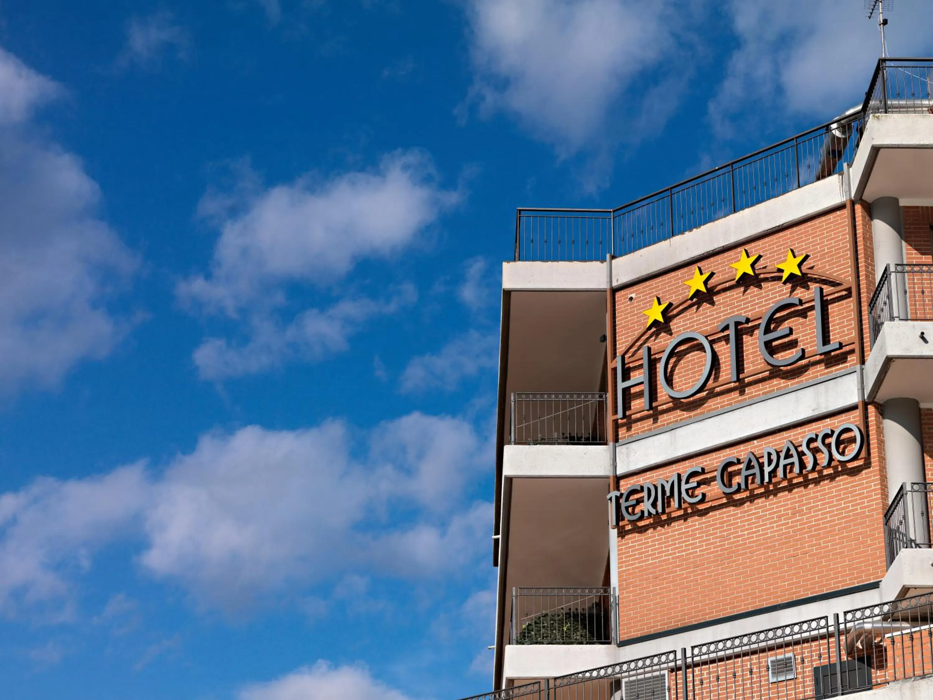 Facade/entrance in Hotel Terme Capasso
