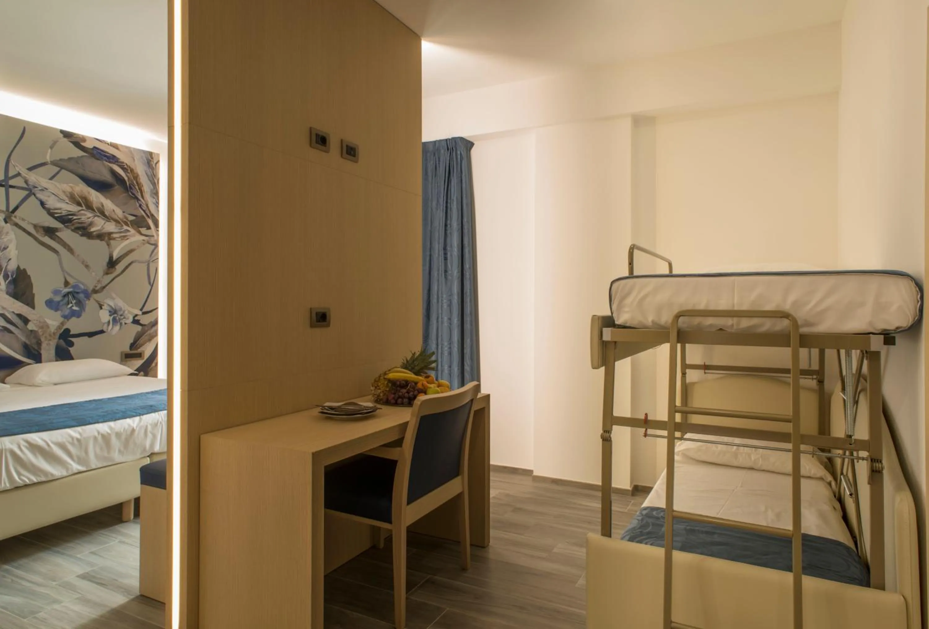bunk bed, Bed in Hotel Terme Capasso