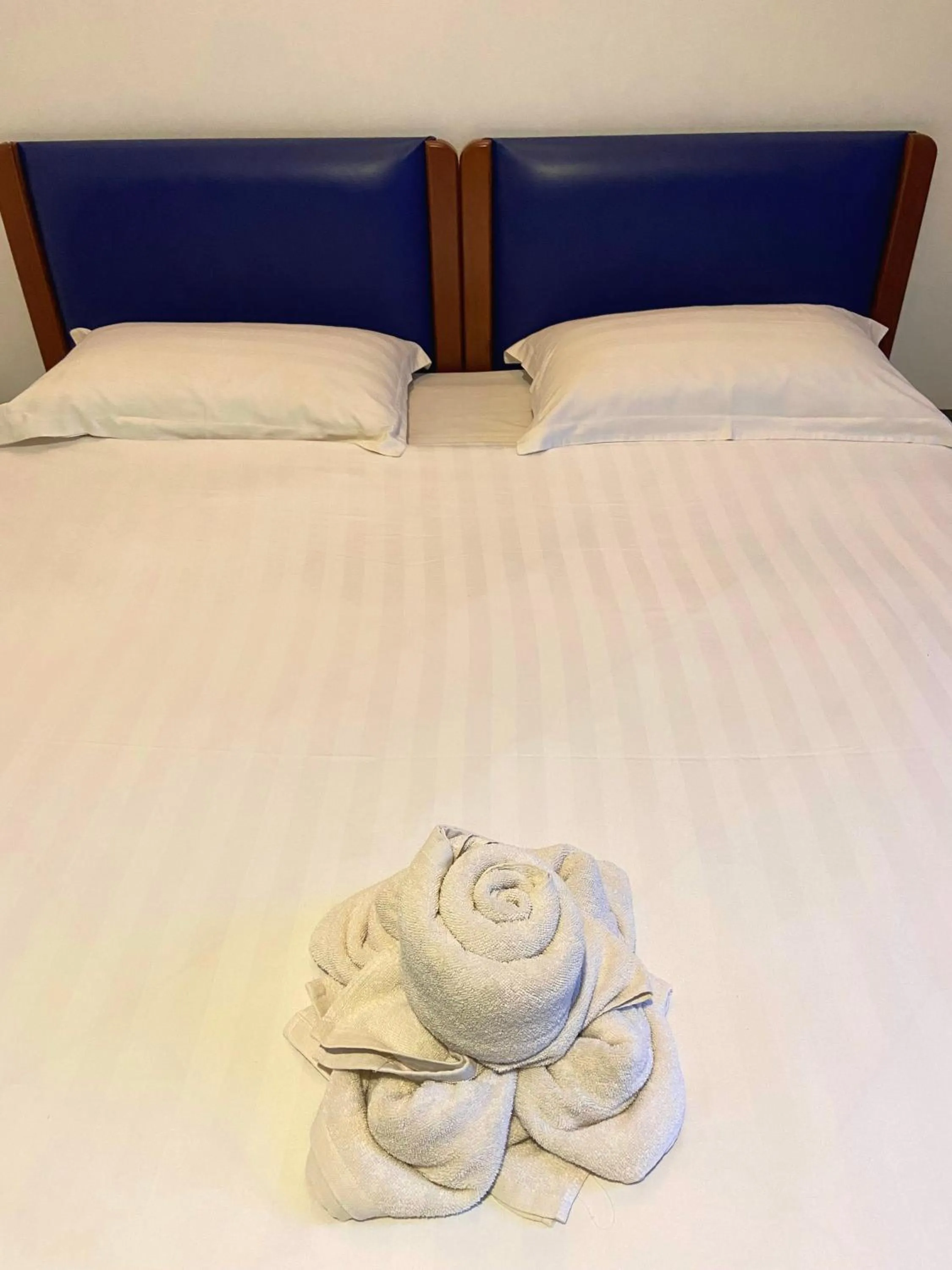 Bed in The Grand Hotel 2