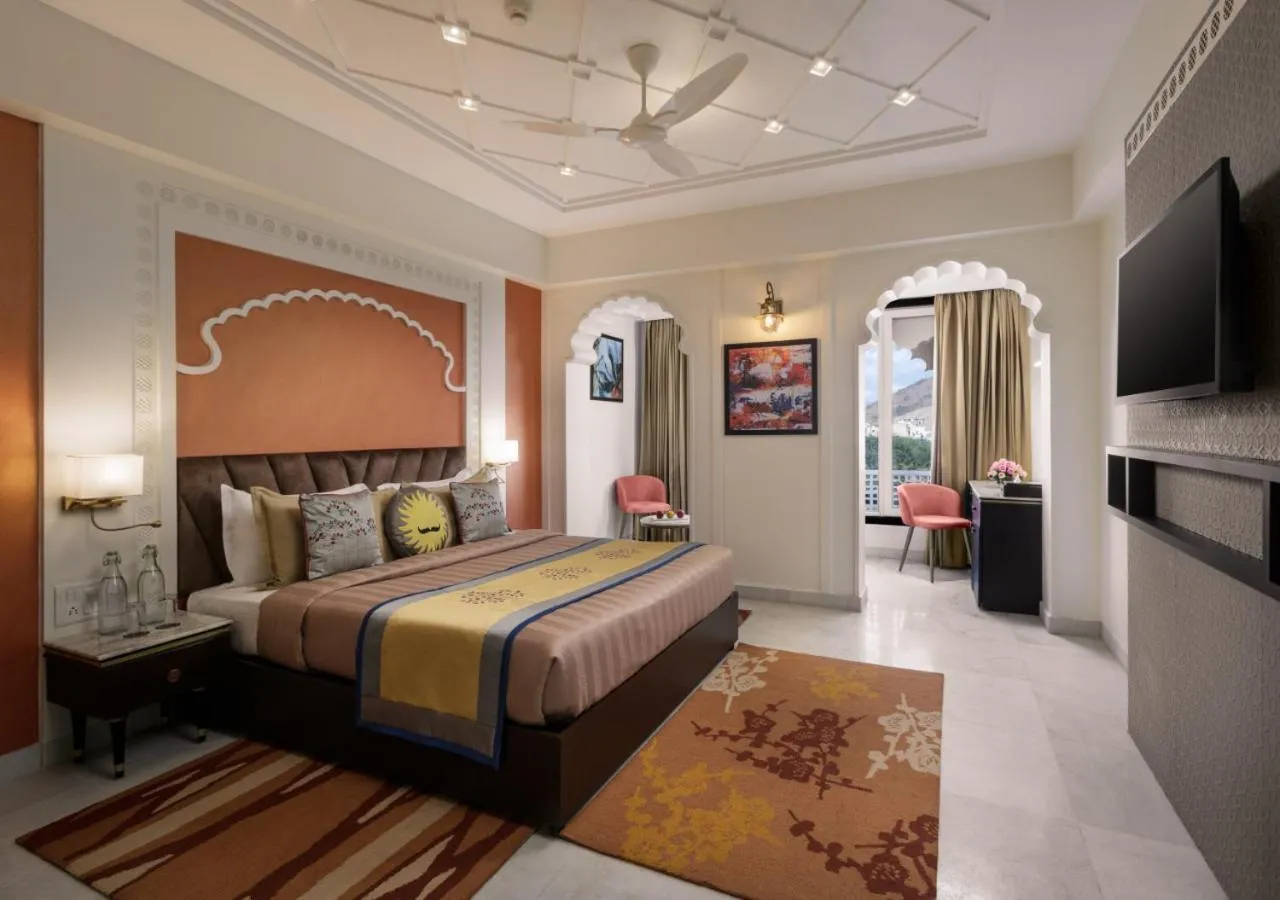 Bedroom, Bed in juSTa Ssatva Resort, Udaipur