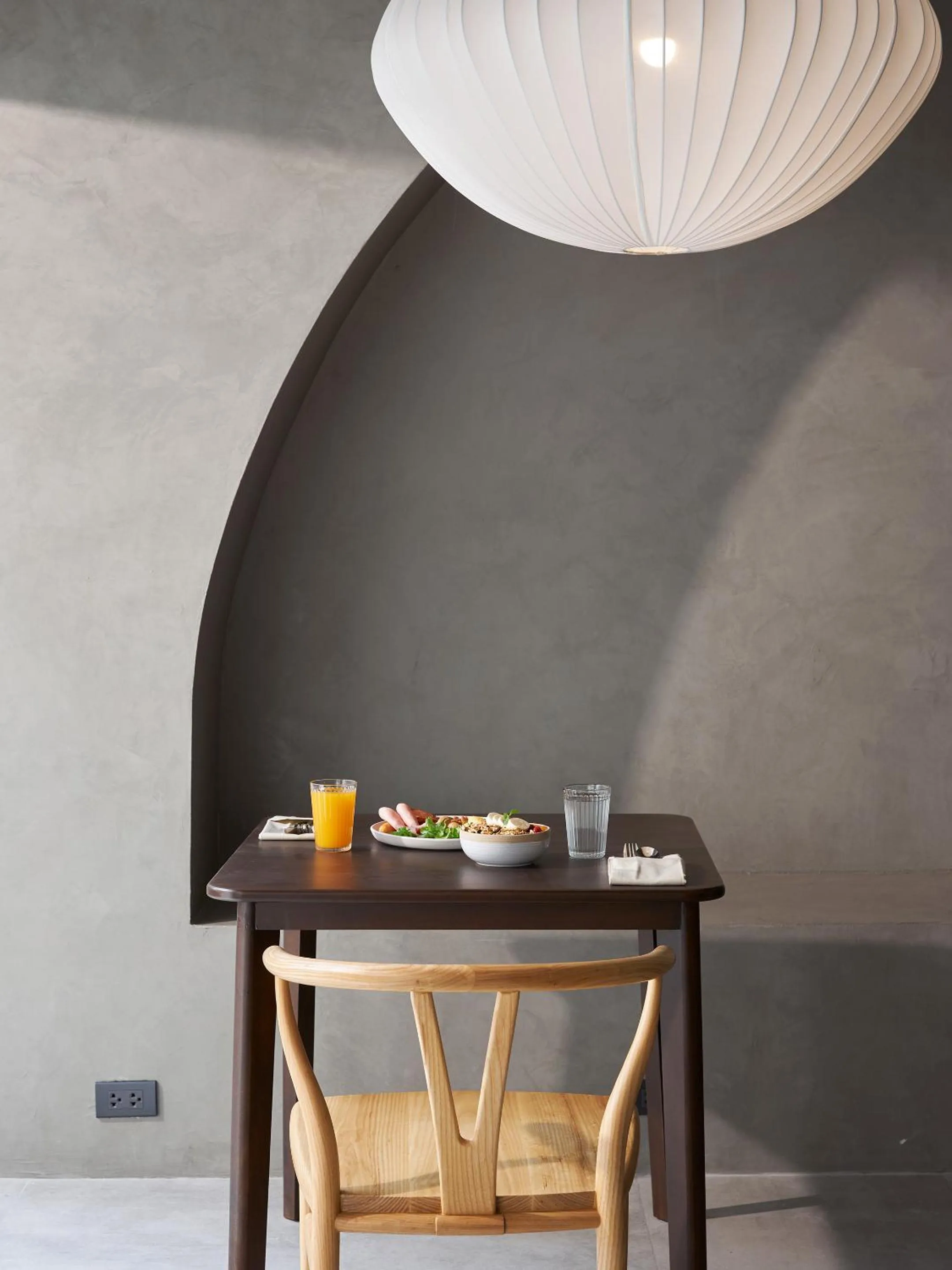 Restaurant/places to eat in Livable Hotel Bangkok