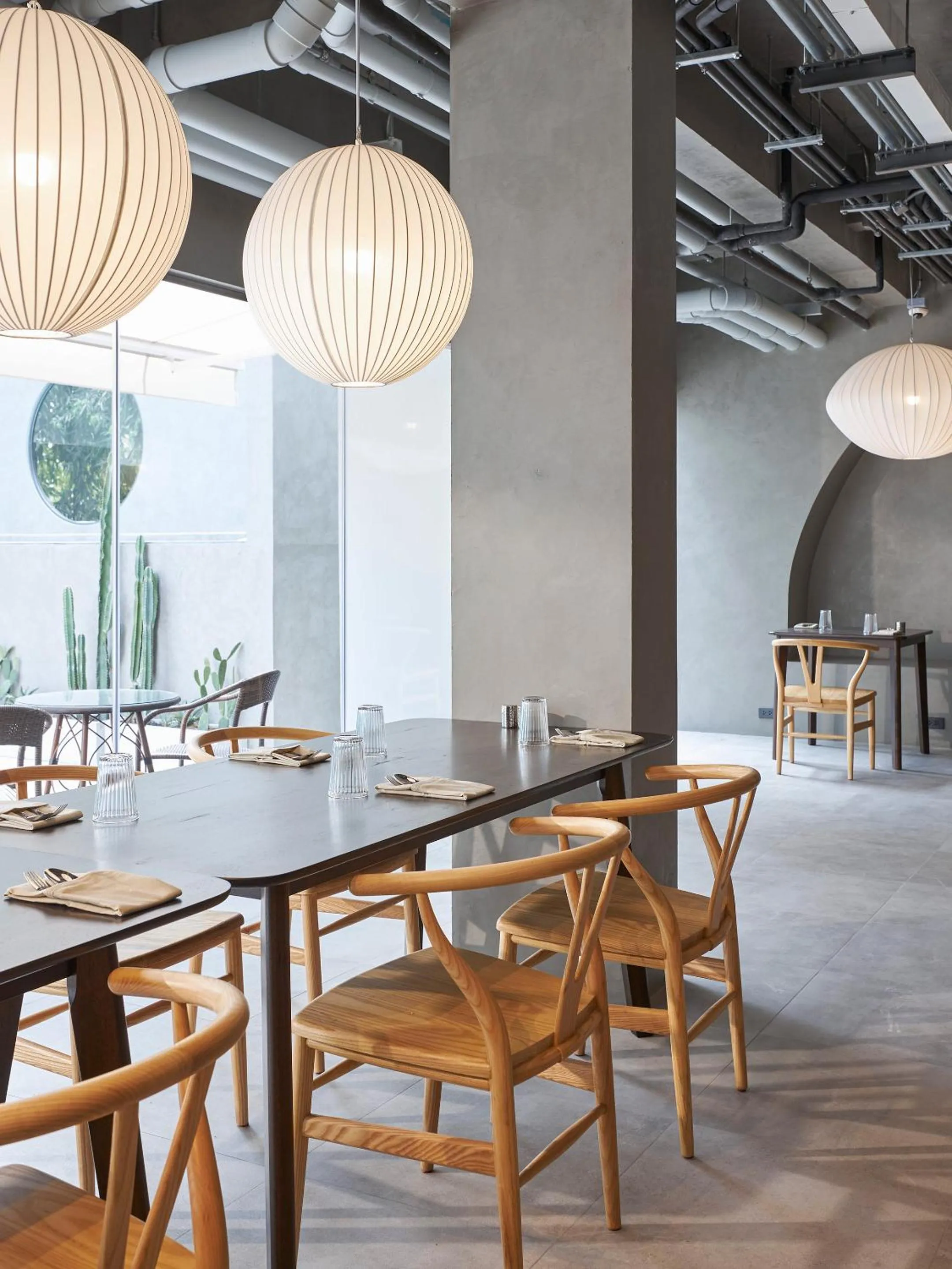 Restaurant/places to eat in Livable Hotel Bangkok